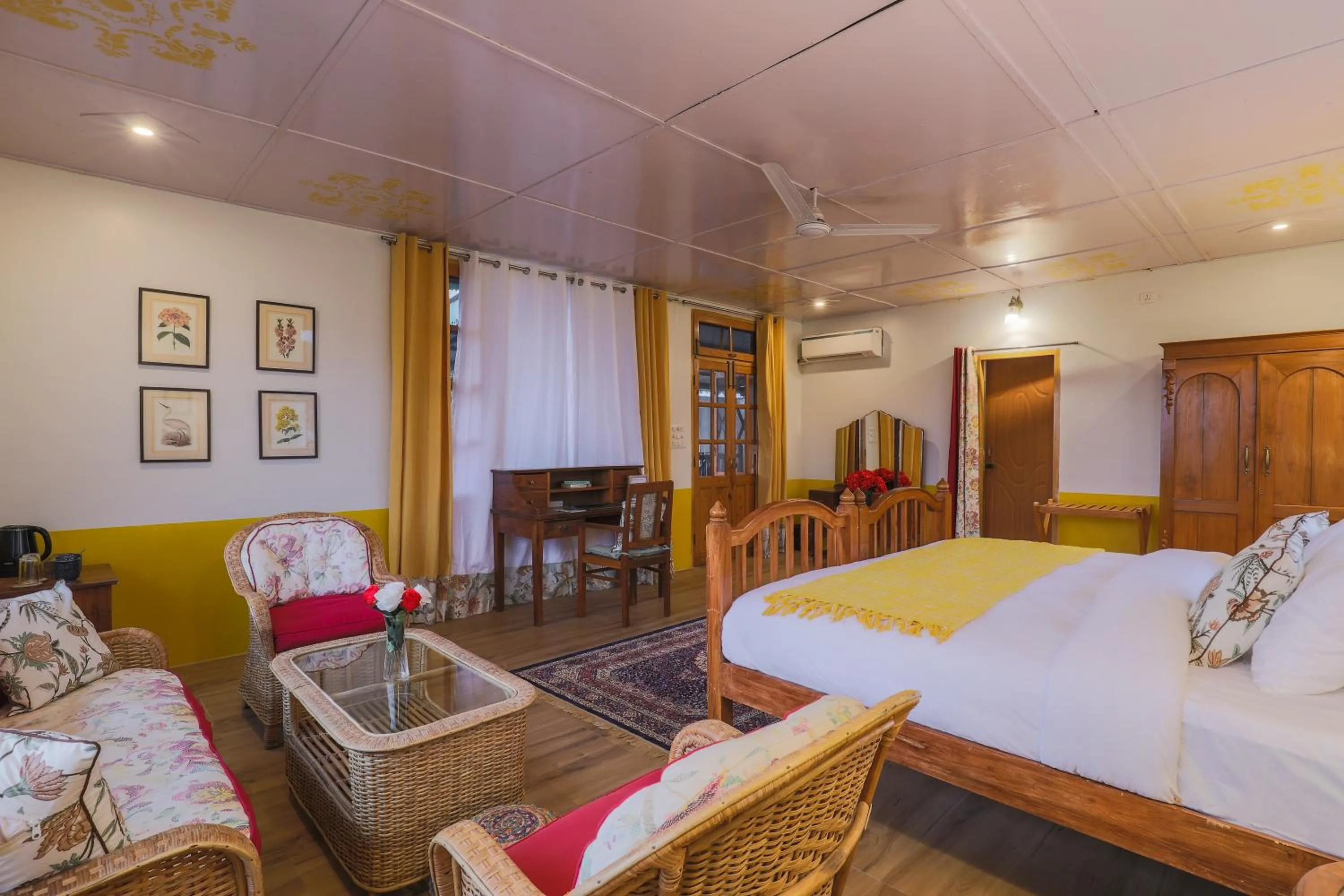 Photo of the whole room, Bed in Seclude Nahan, Bantony Cottage