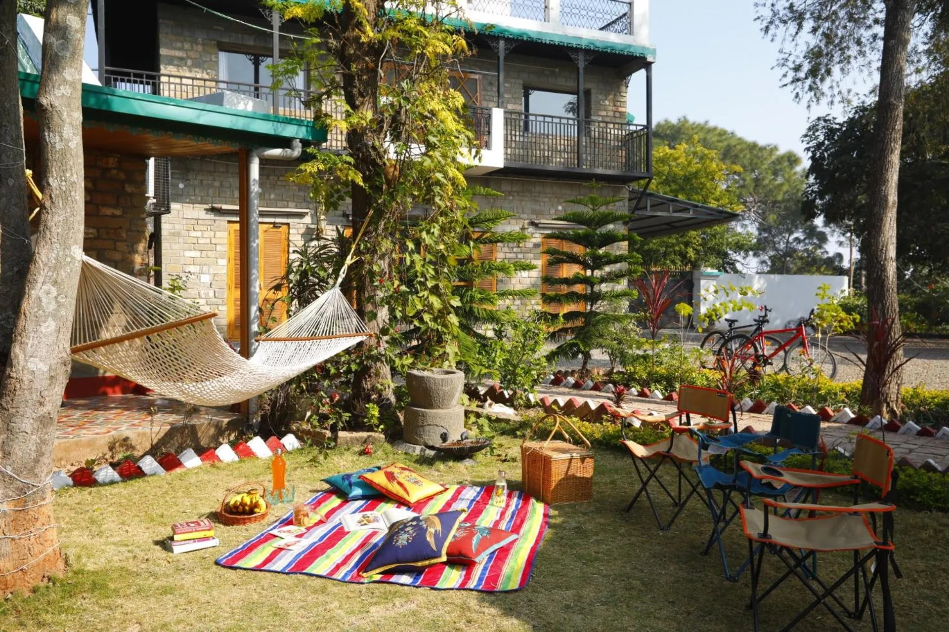 Property building in Seclude Nahan, Bantony Cottage