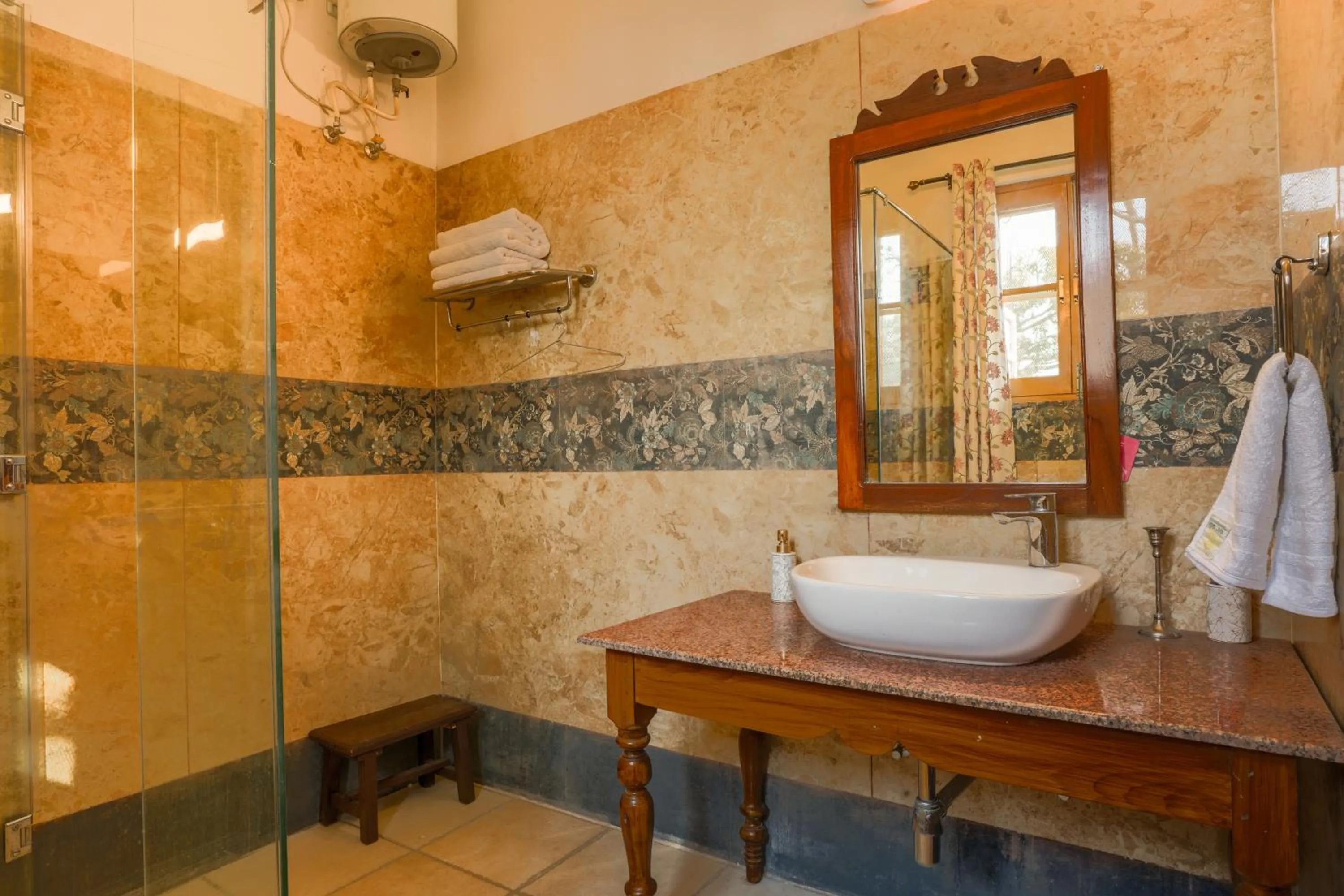 Shower in Seclude Nahan, Bantony Cottage
