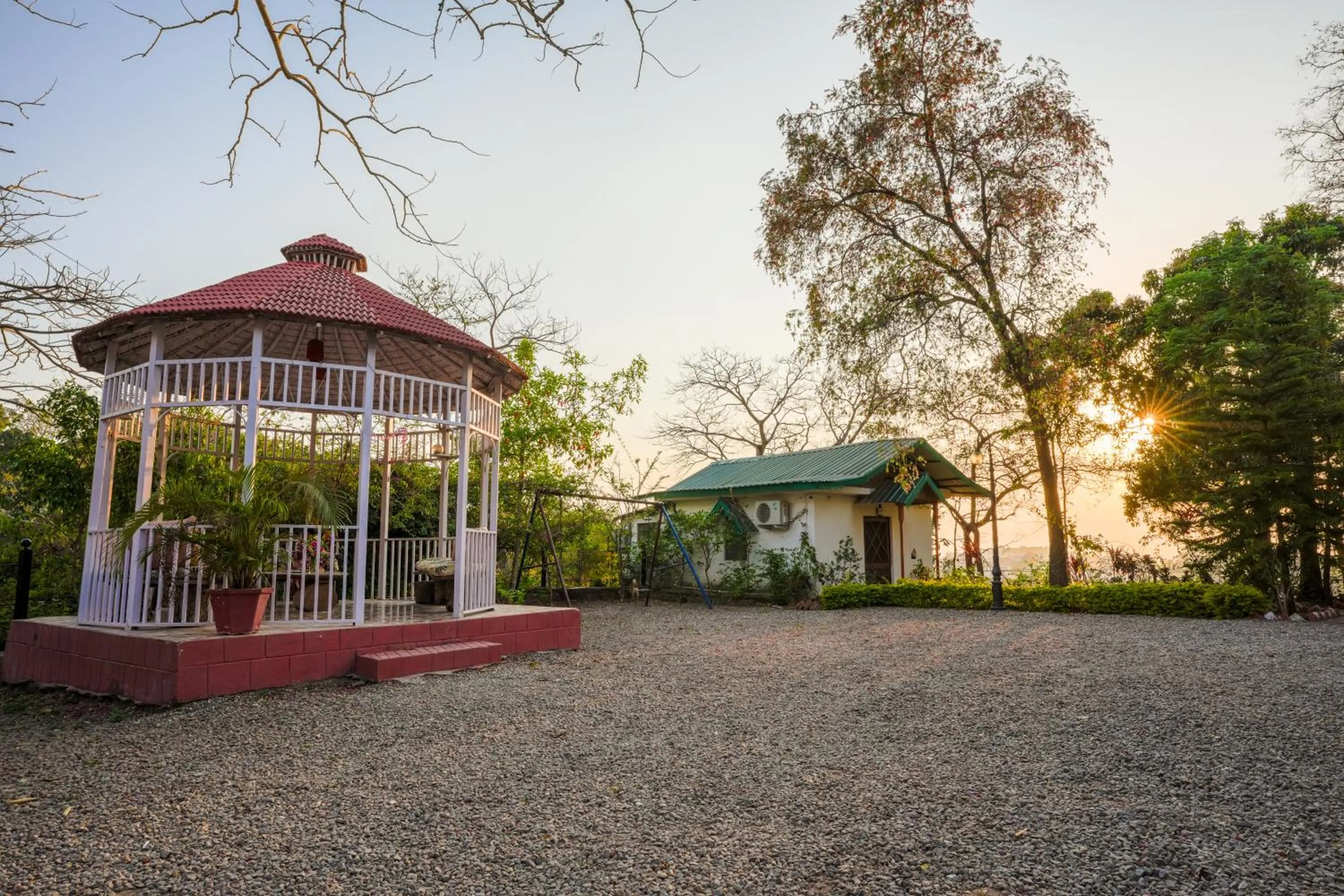 Day in Seclude Nahan, Bantony Cottage