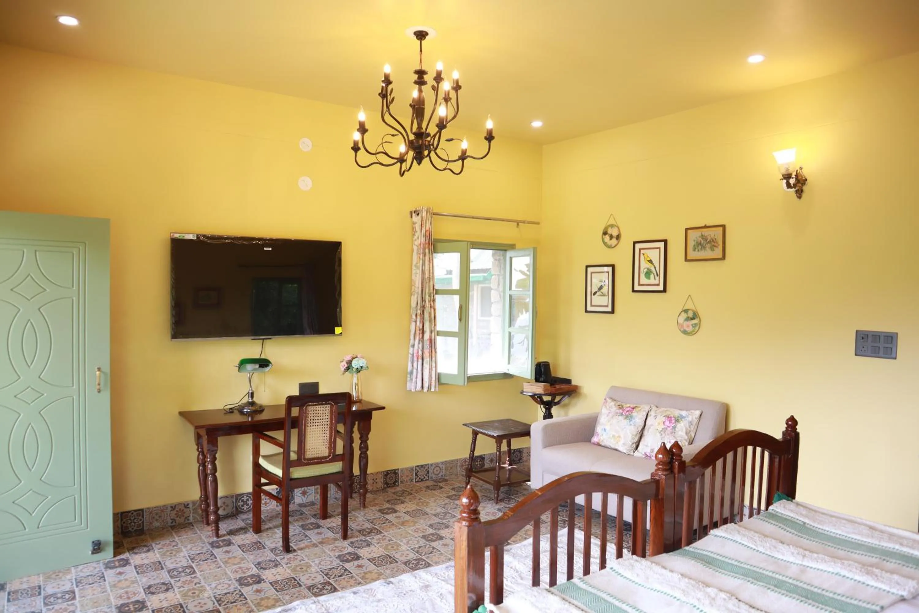 Bedroom in Seclude Nahan, Bantony Cottage