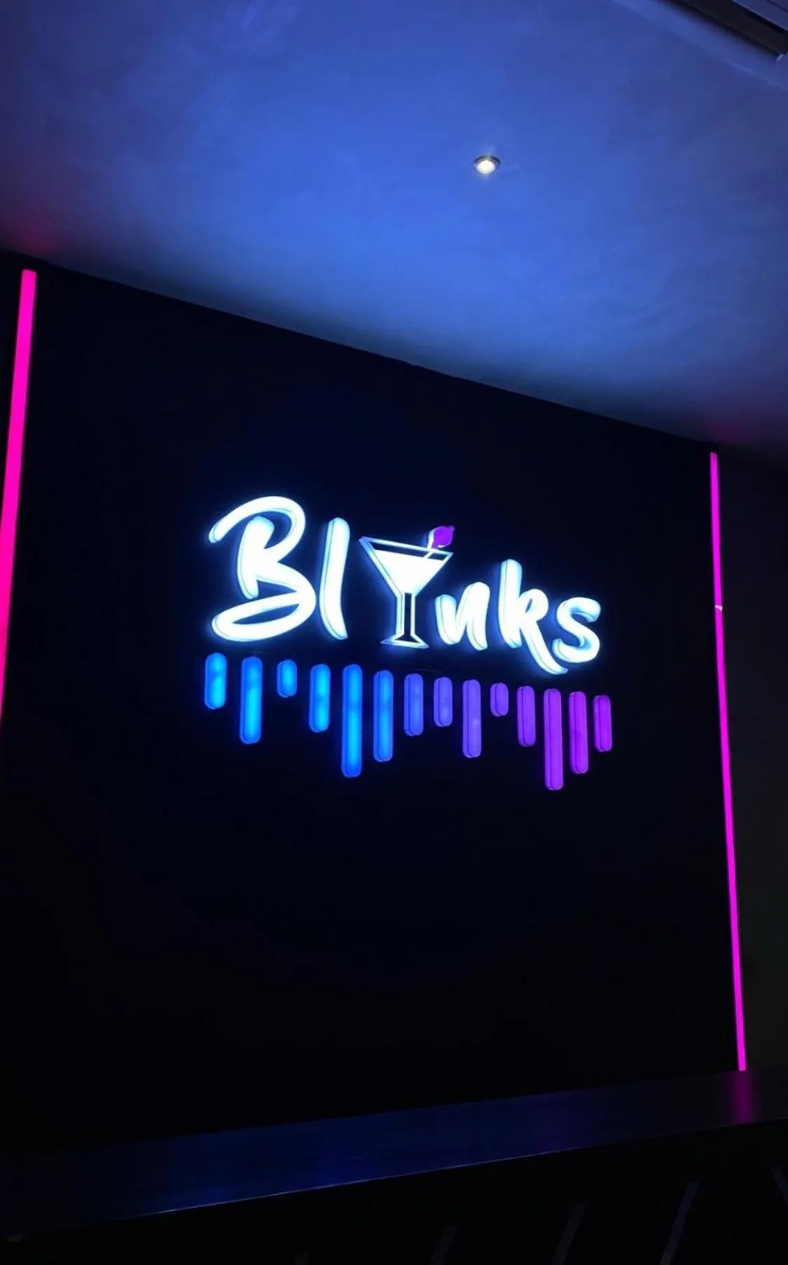 Lounge or bar in Laten Suites Al Salim Plaza