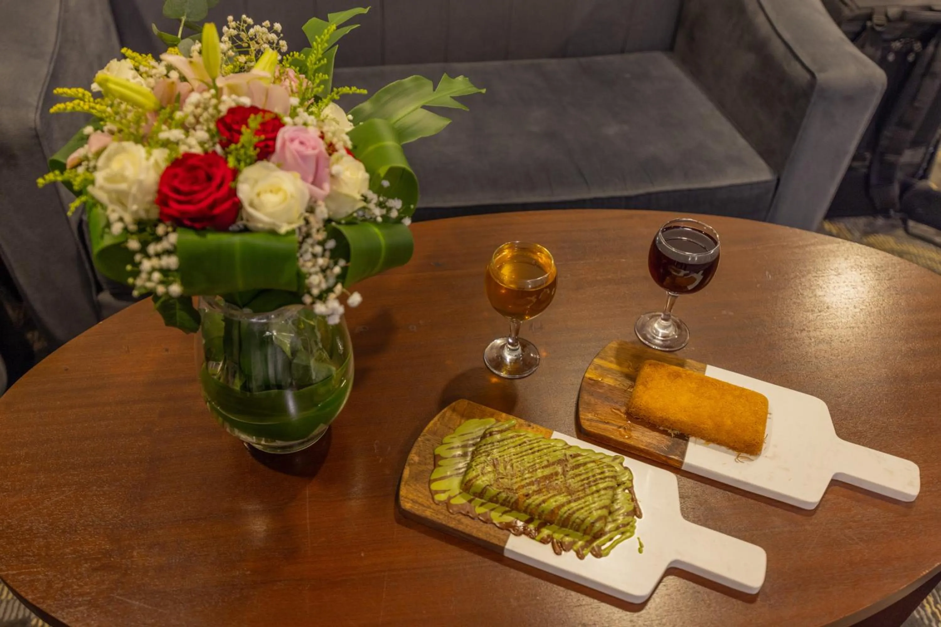 Drinks in Laten Suites Al Salim Plaza