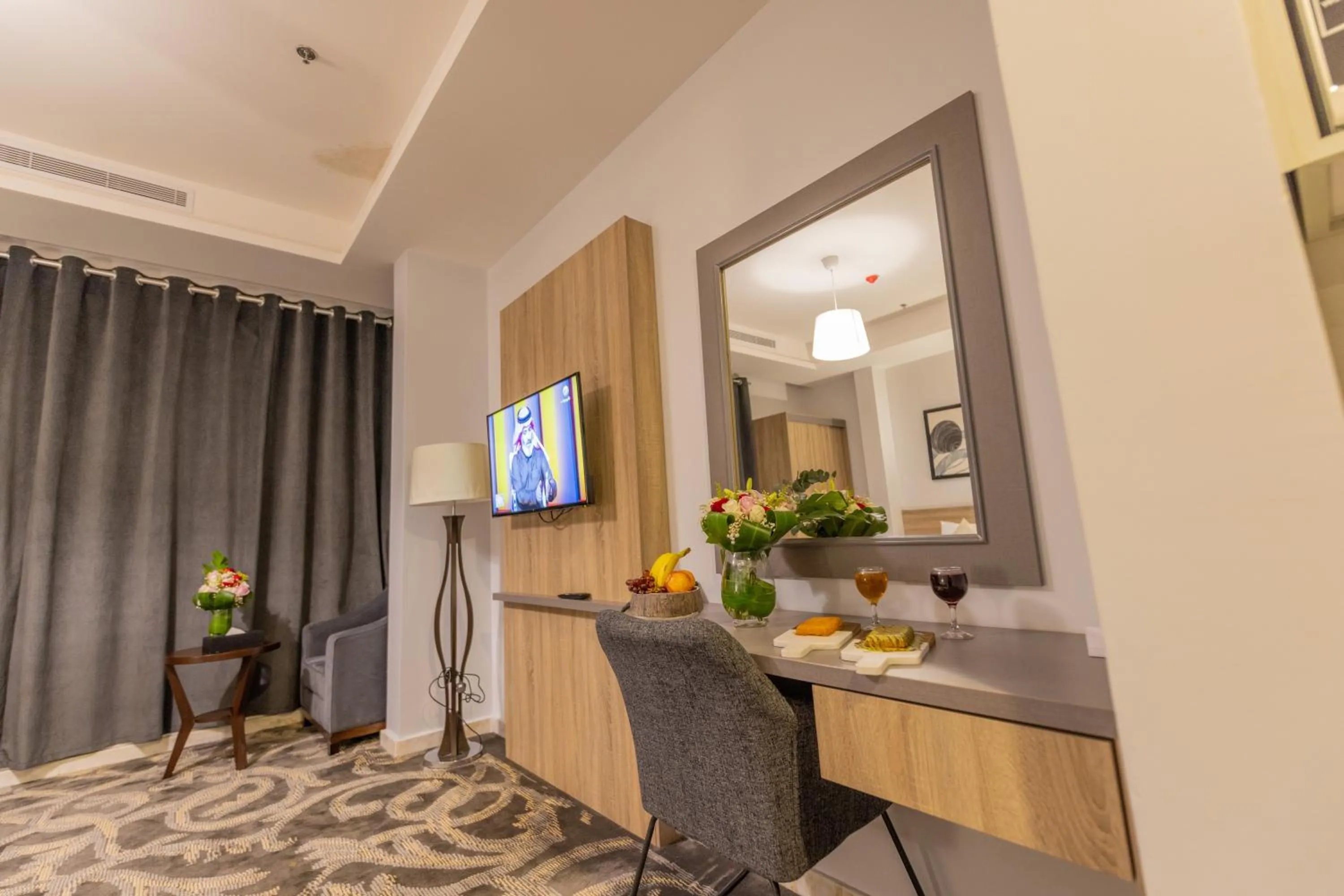 Drinks in Laten Suites Al Salim Plaza