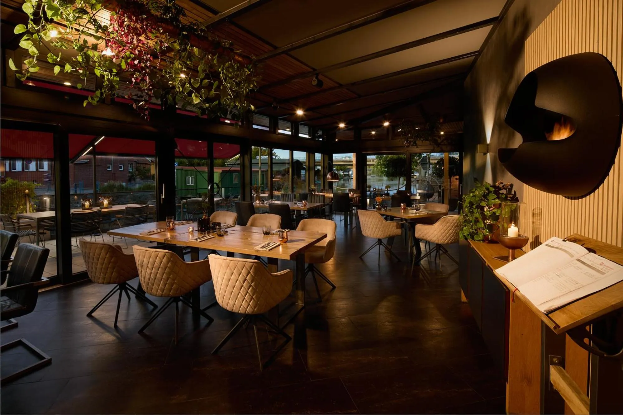 Restaurant/places to eat in Hotel & Restaurant Fackelgarten Plau am See