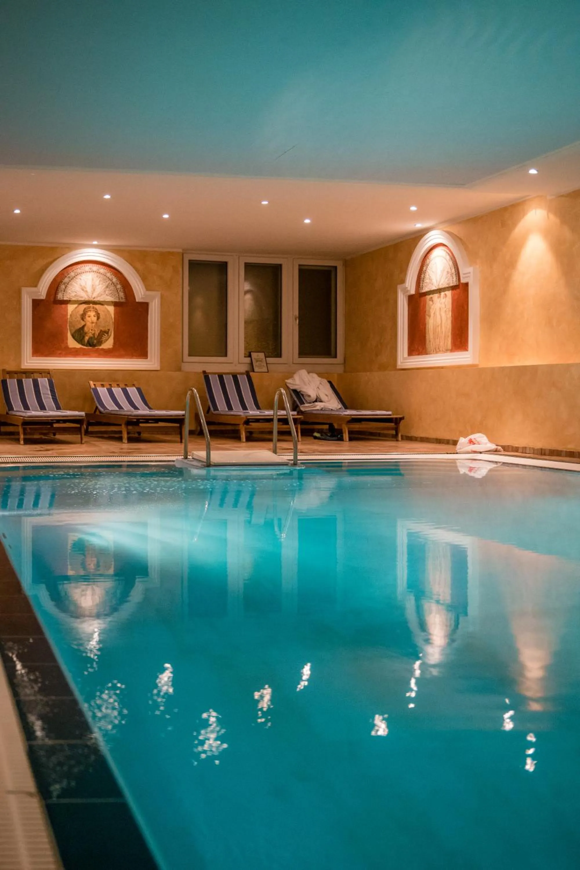 Swimming pool in Residence Bellevue