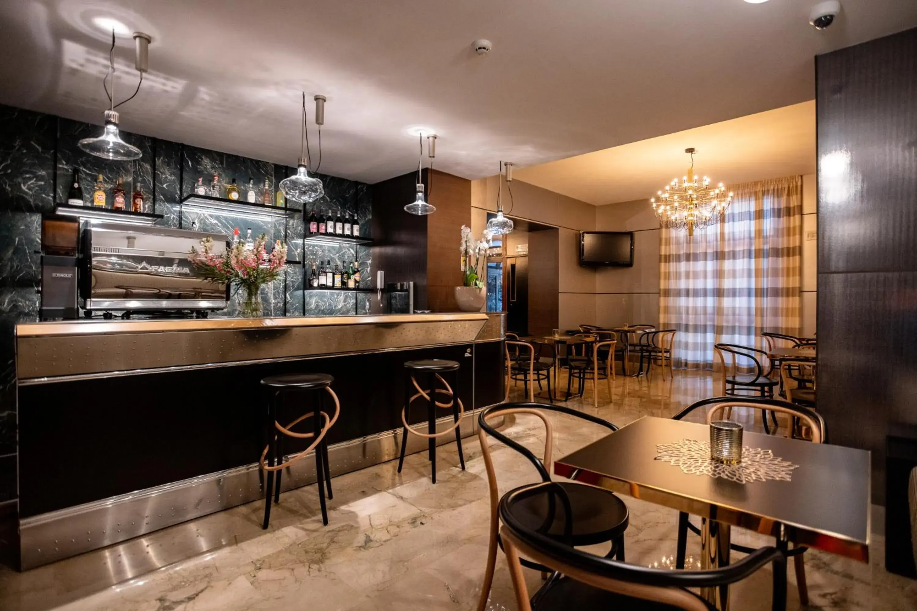 Restaurant/places to eat in Hotel Vittoria Restaurant/places to eat in Hotel Vittoria