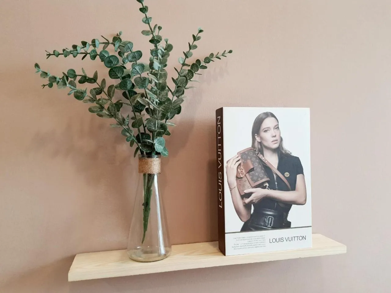 Decorative detail in Ken's House -The Sóng Condotel Vũng Tàu