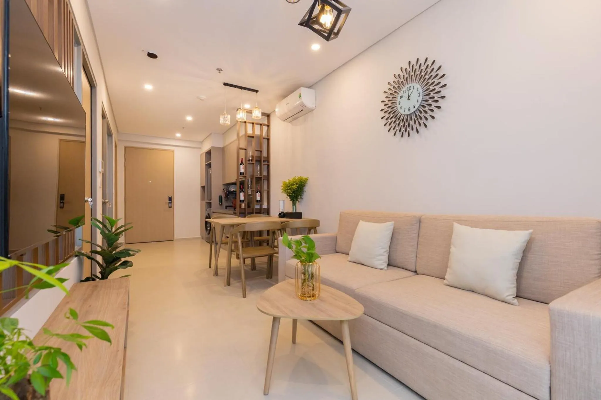 TV and multimedia in Ken's House -The Sóng Condotel Vũng Tàu