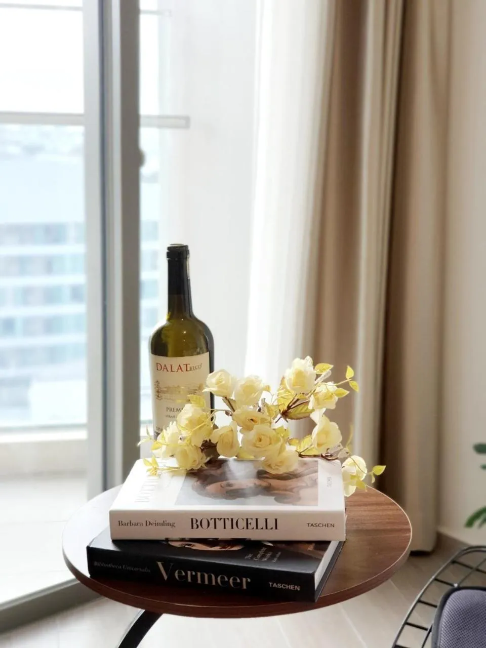 Library in Ken's House -The Sóng Condotel Vũng Tàu