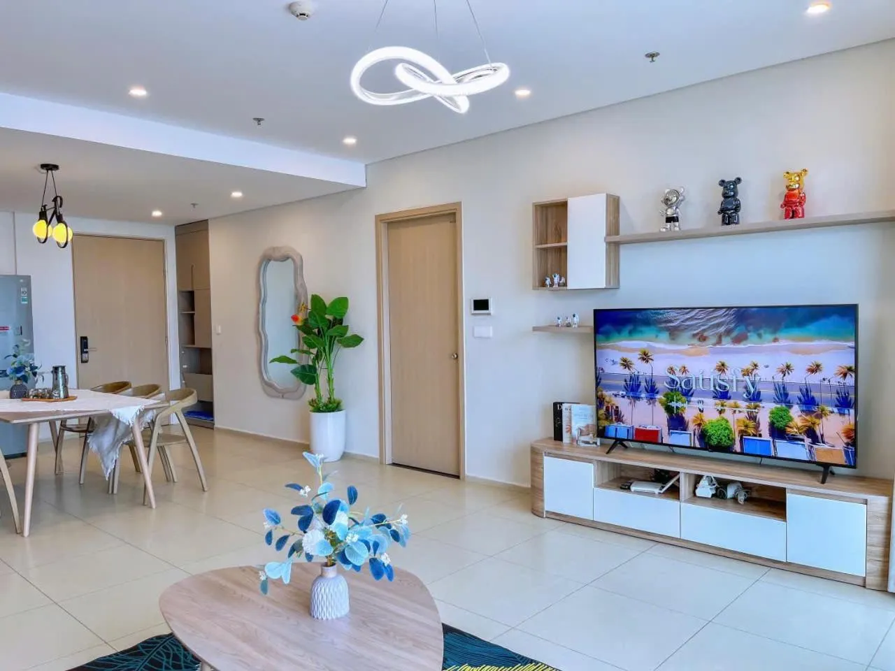 TV and multimedia in Ken's House -The Sóng Condotel Vũng Tàu