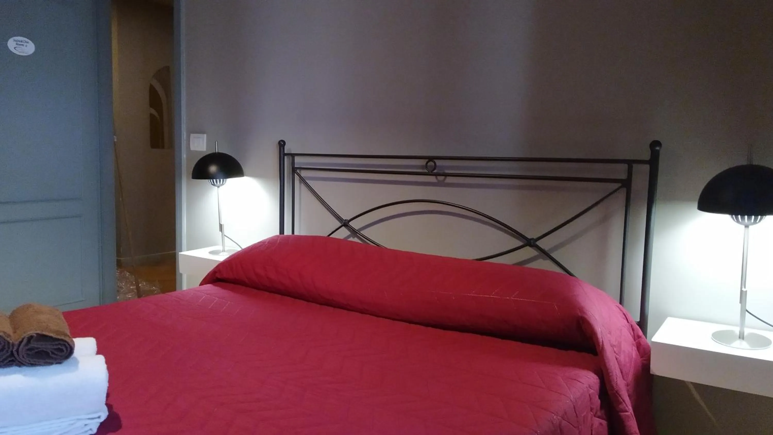 Bed in Cconforthotels R&B Suite&Chic