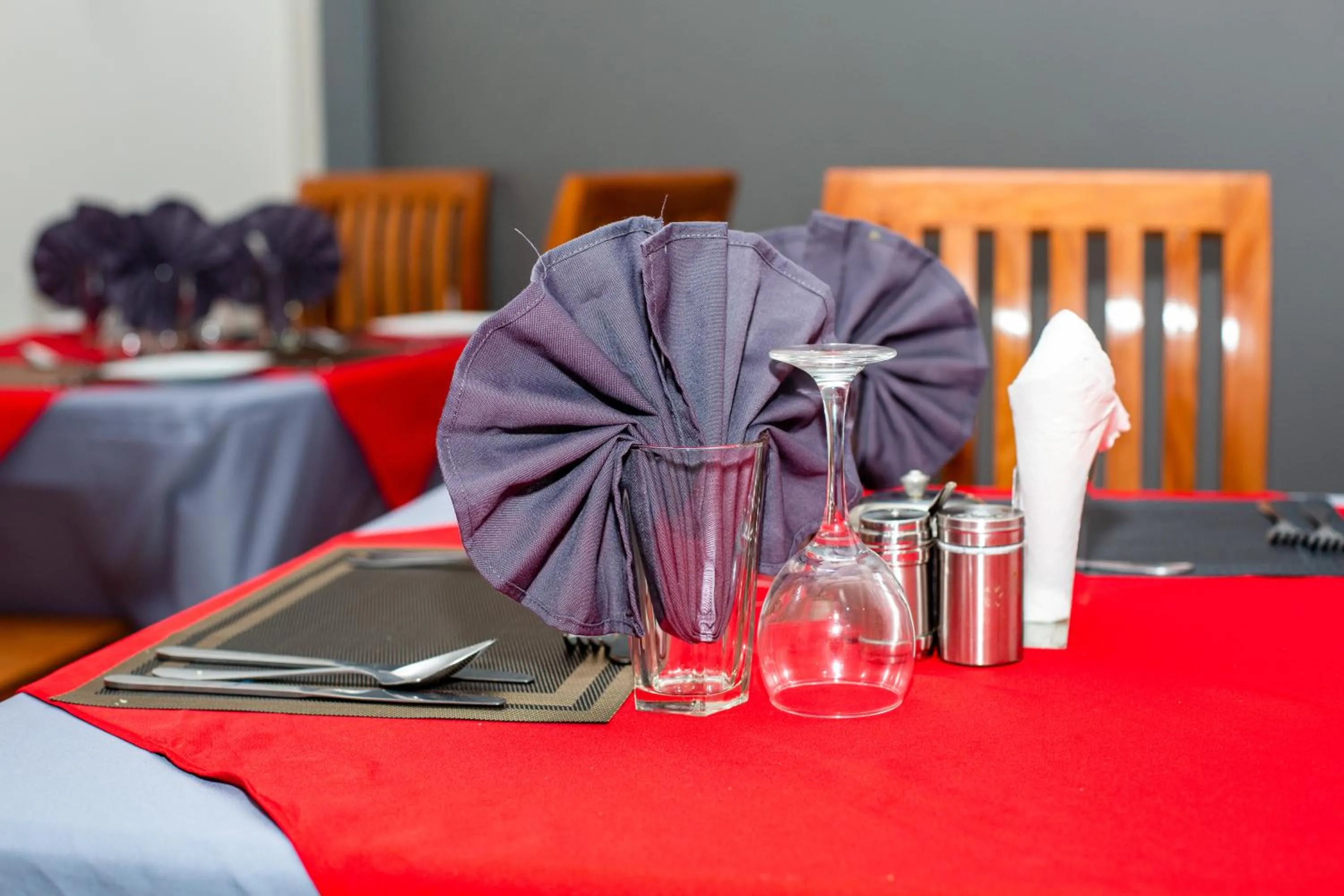 Restaurant/places to eat in LE GRAND MARIE HOTEL