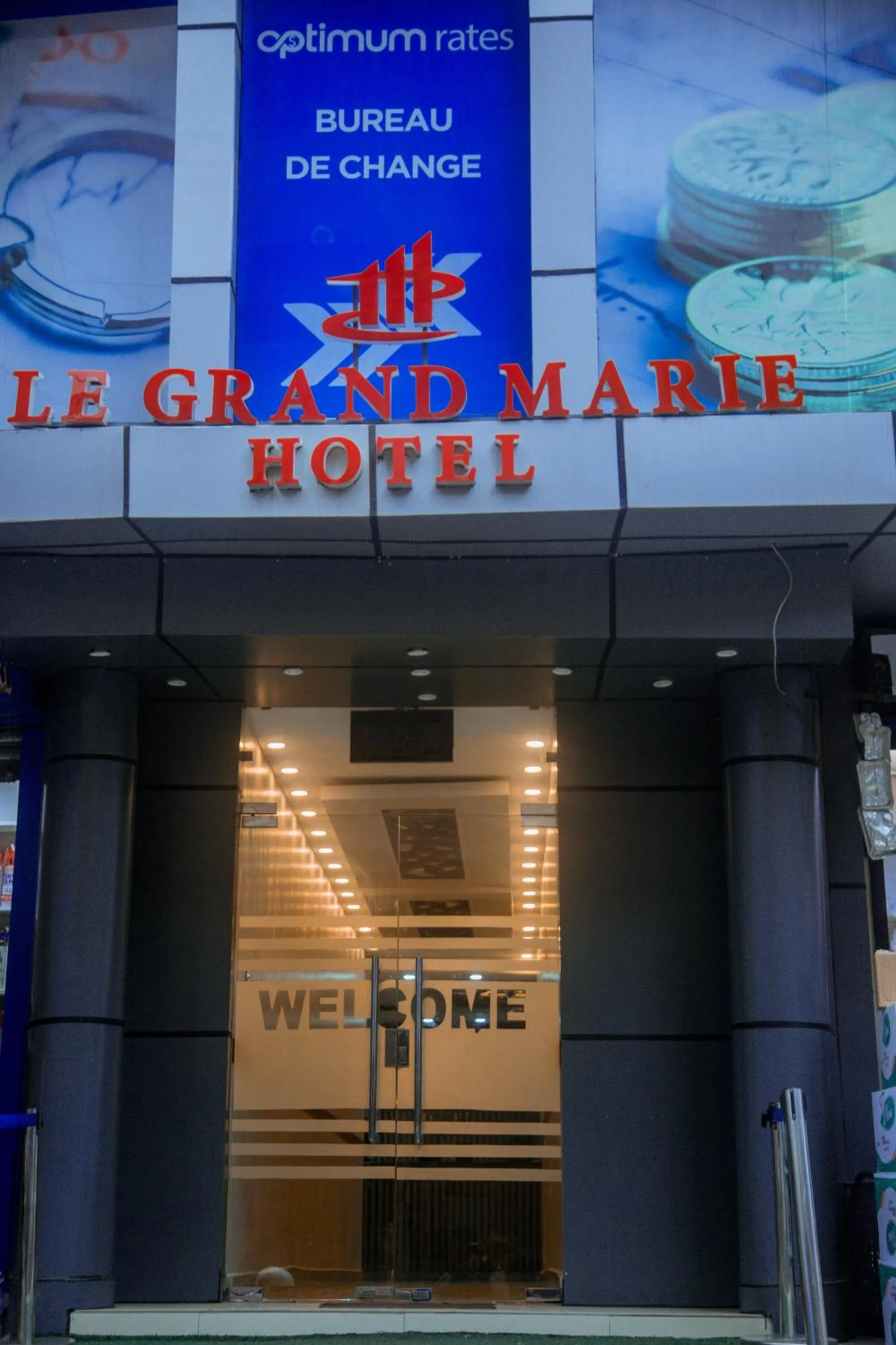Property building in LE GRAND MARIE HOTEL