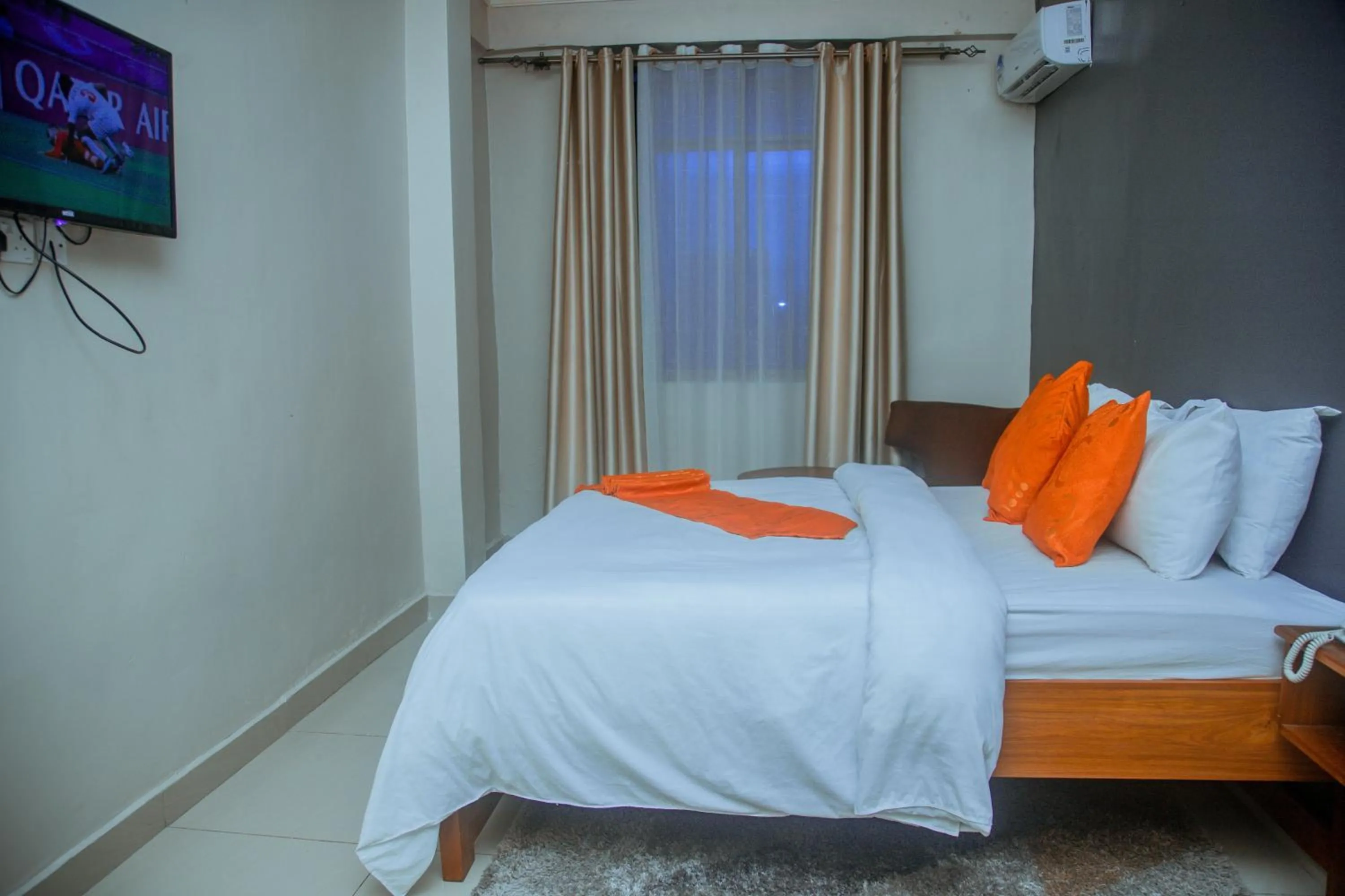 TV and multimedia in LE GRAND MARIE HOTEL
