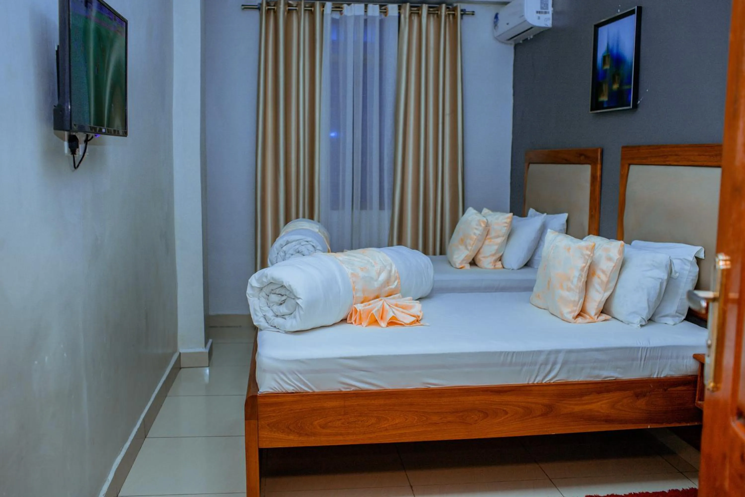 TV and multimedia in LE GRAND MARIE HOTEL