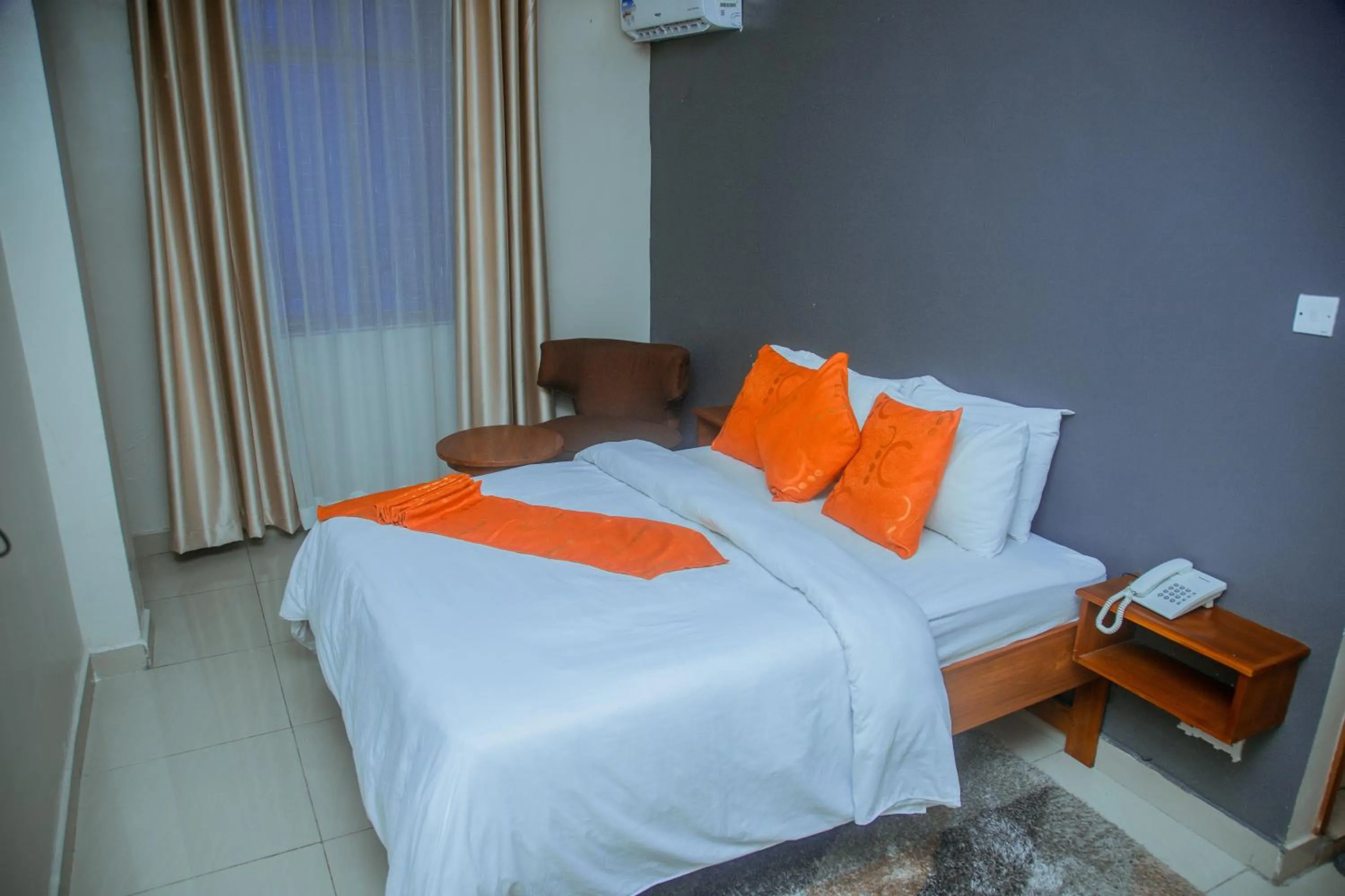 Photo of the whole room in LE GRAND MARIE HOTEL