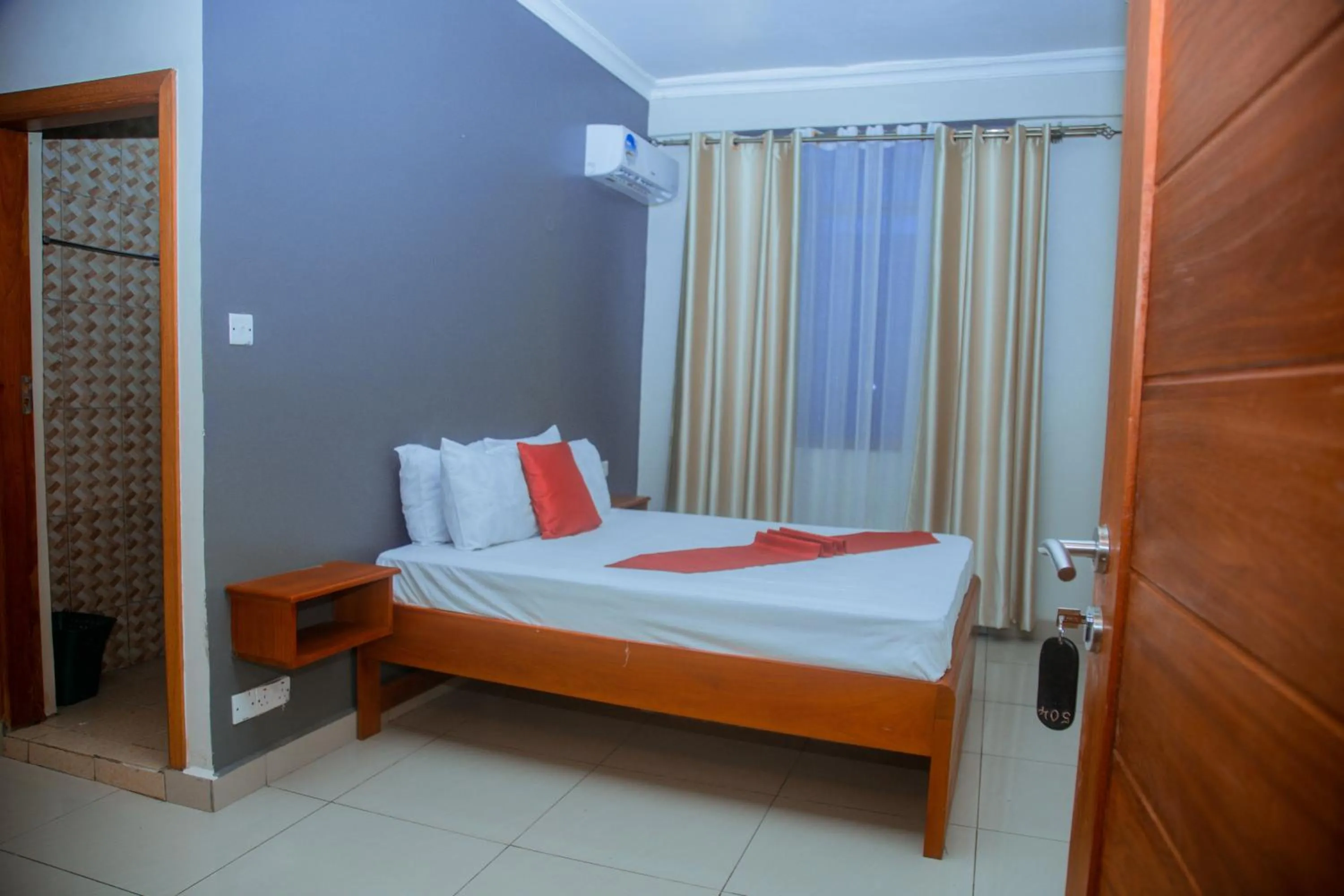 Photo of the whole room in LE GRAND MARIE HOTEL