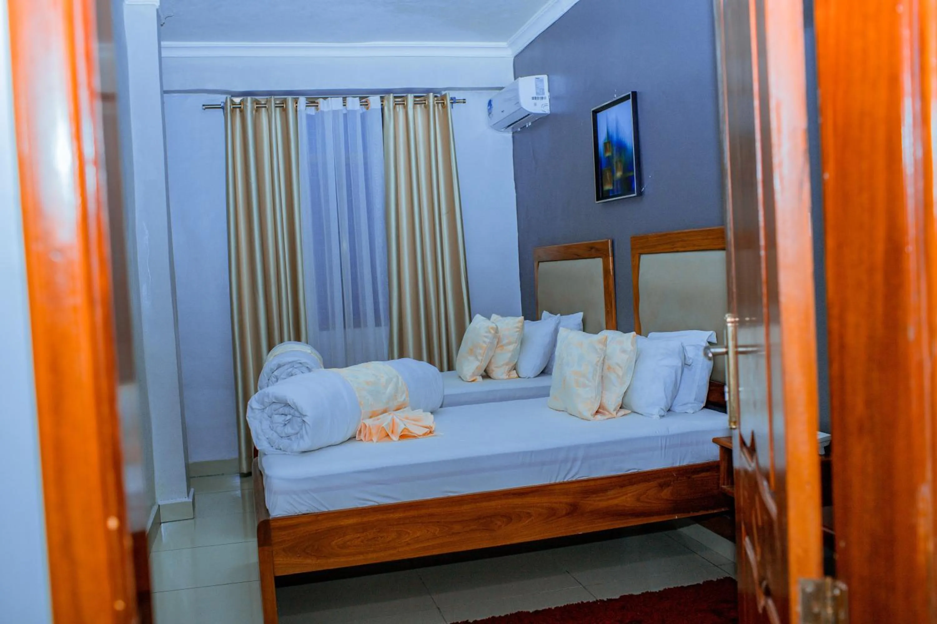 Photo of the whole room in LE GRAND MARIE HOTEL