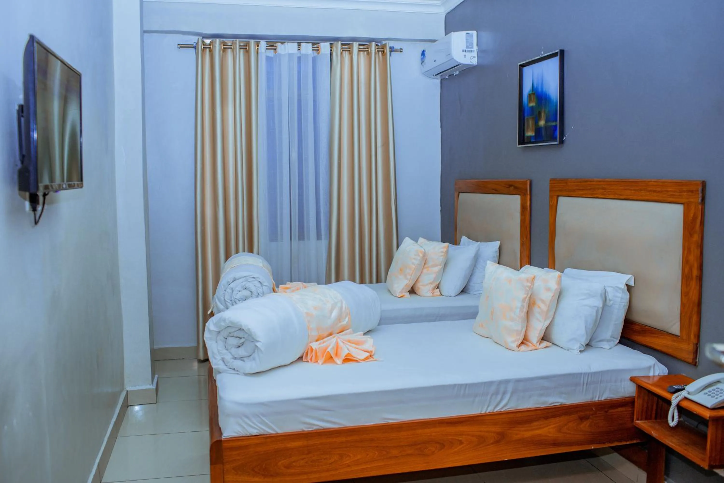 Photo of the whole room in LE GRAND MARIE HOTEL