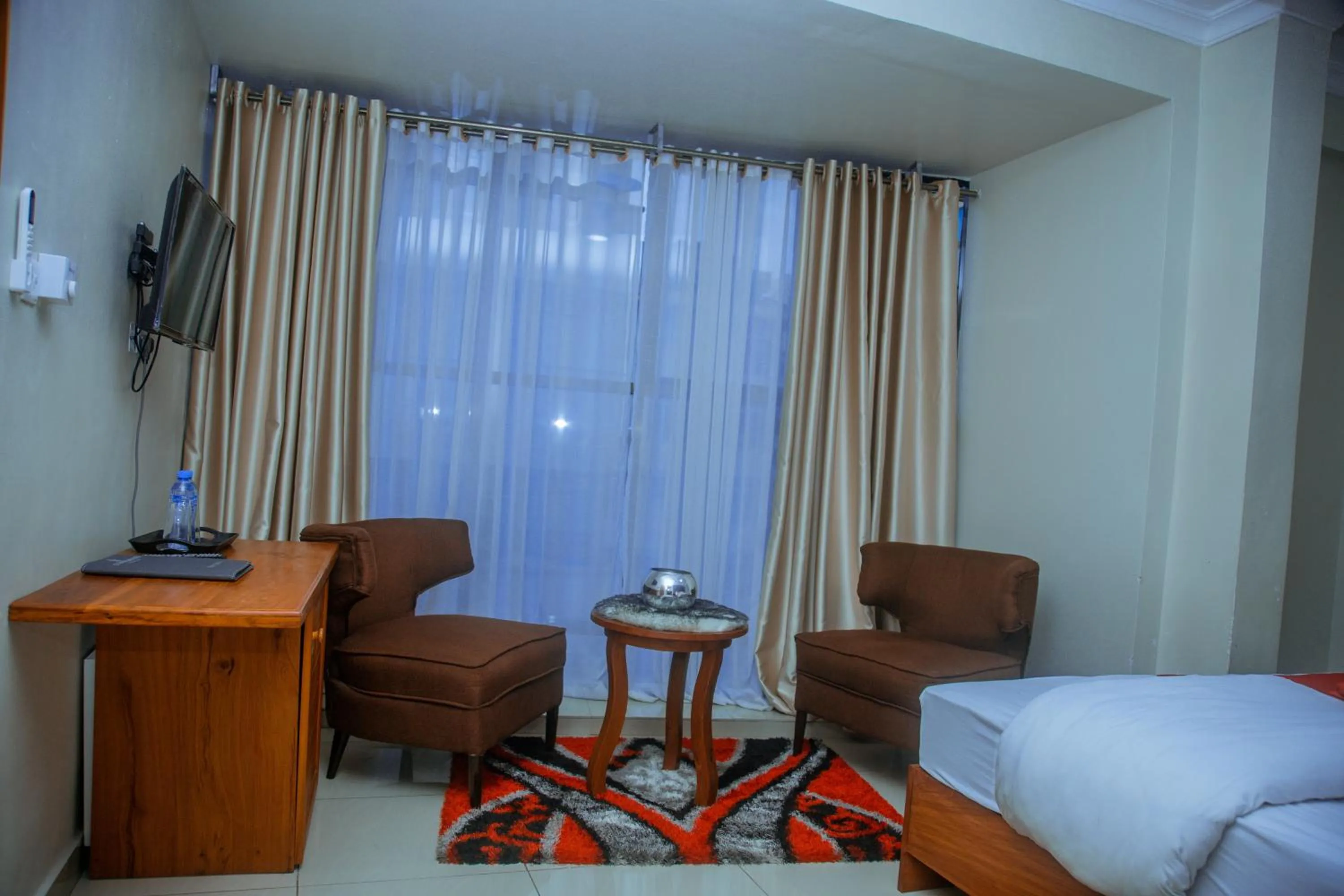 Bed in LE GRAND MARIE HOTEL