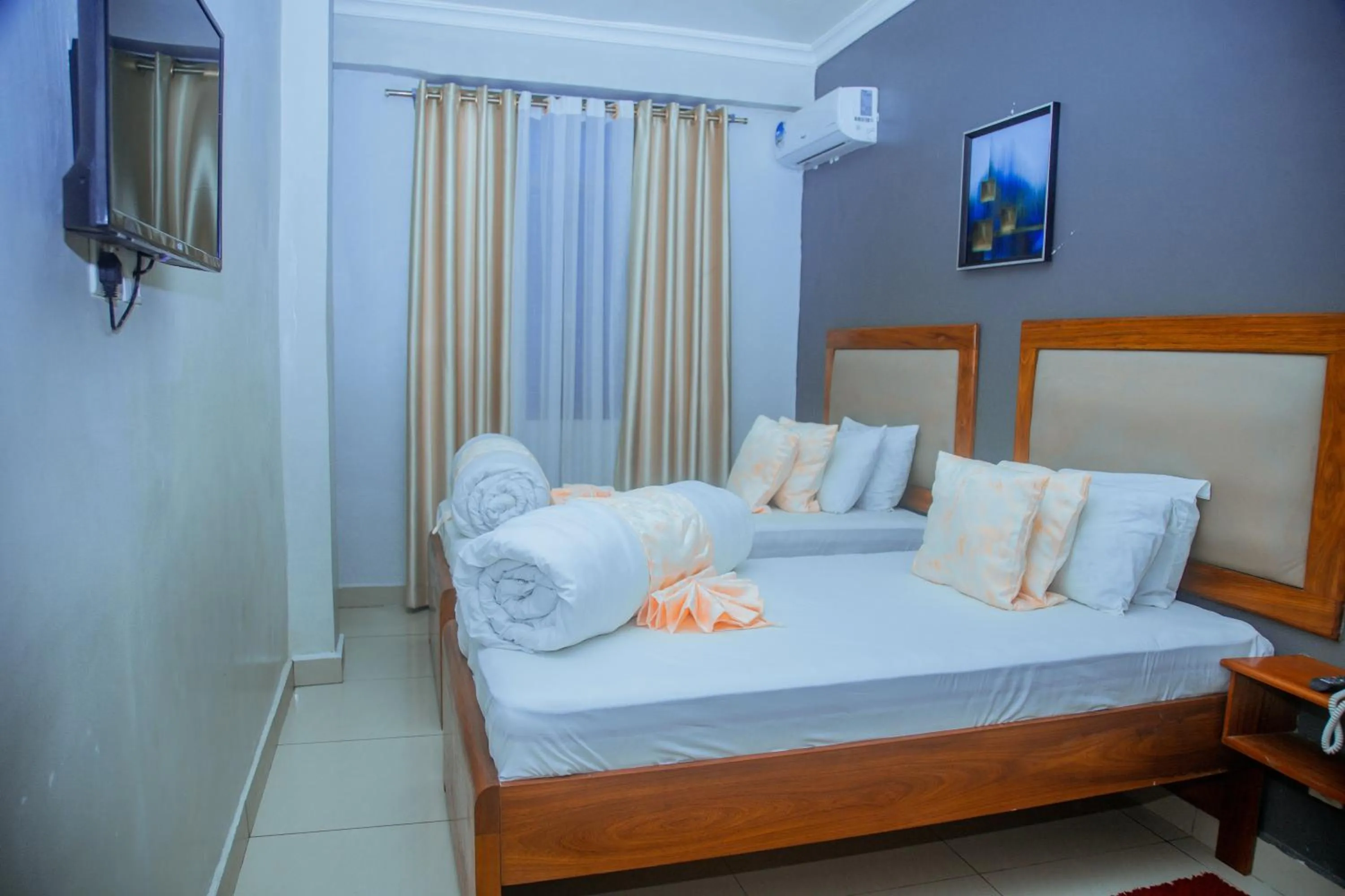 Photo of the whole room in LE GRAND MARIE HOTEL