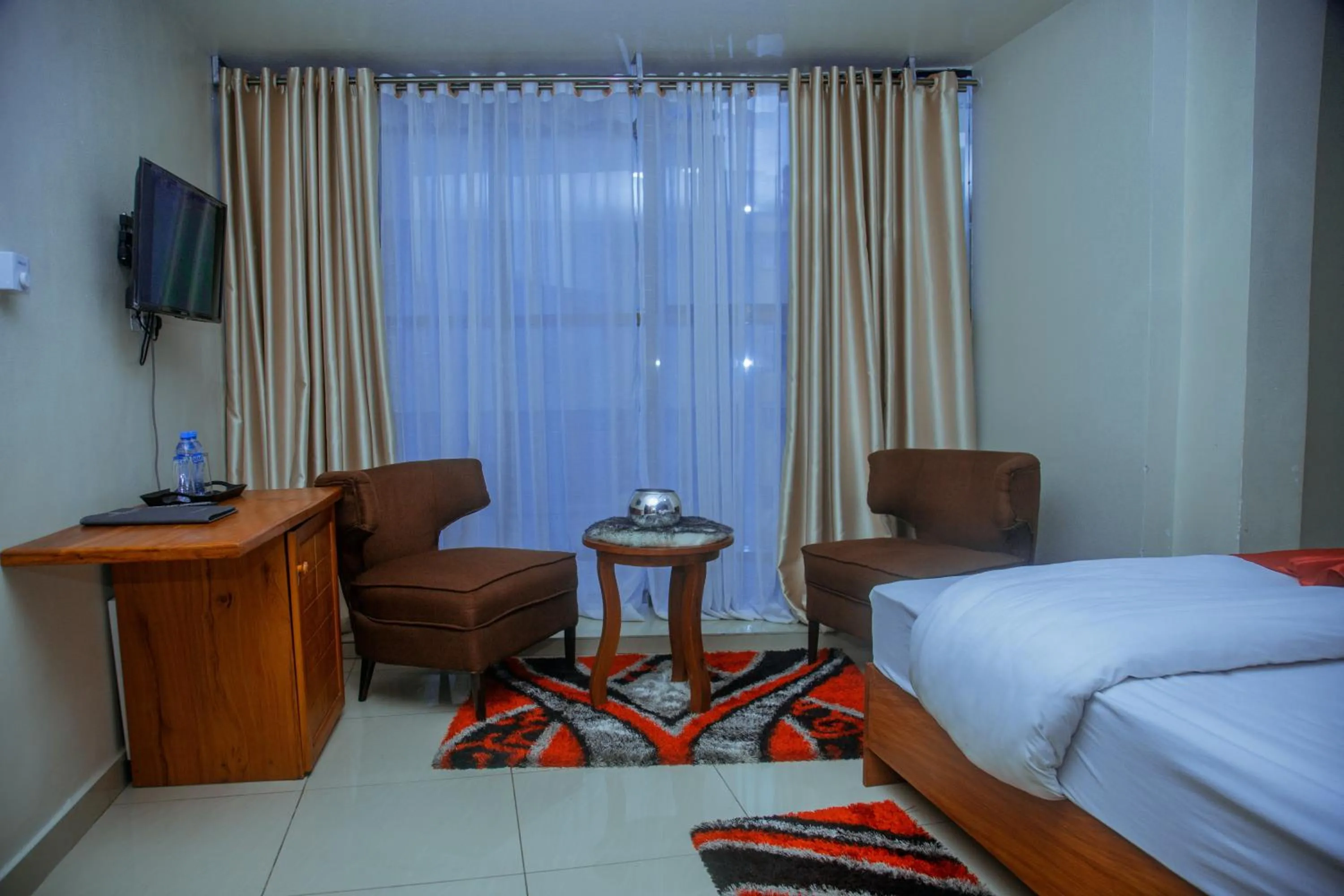 Photo of the whole room in LE GRAND MARIE HOTEL