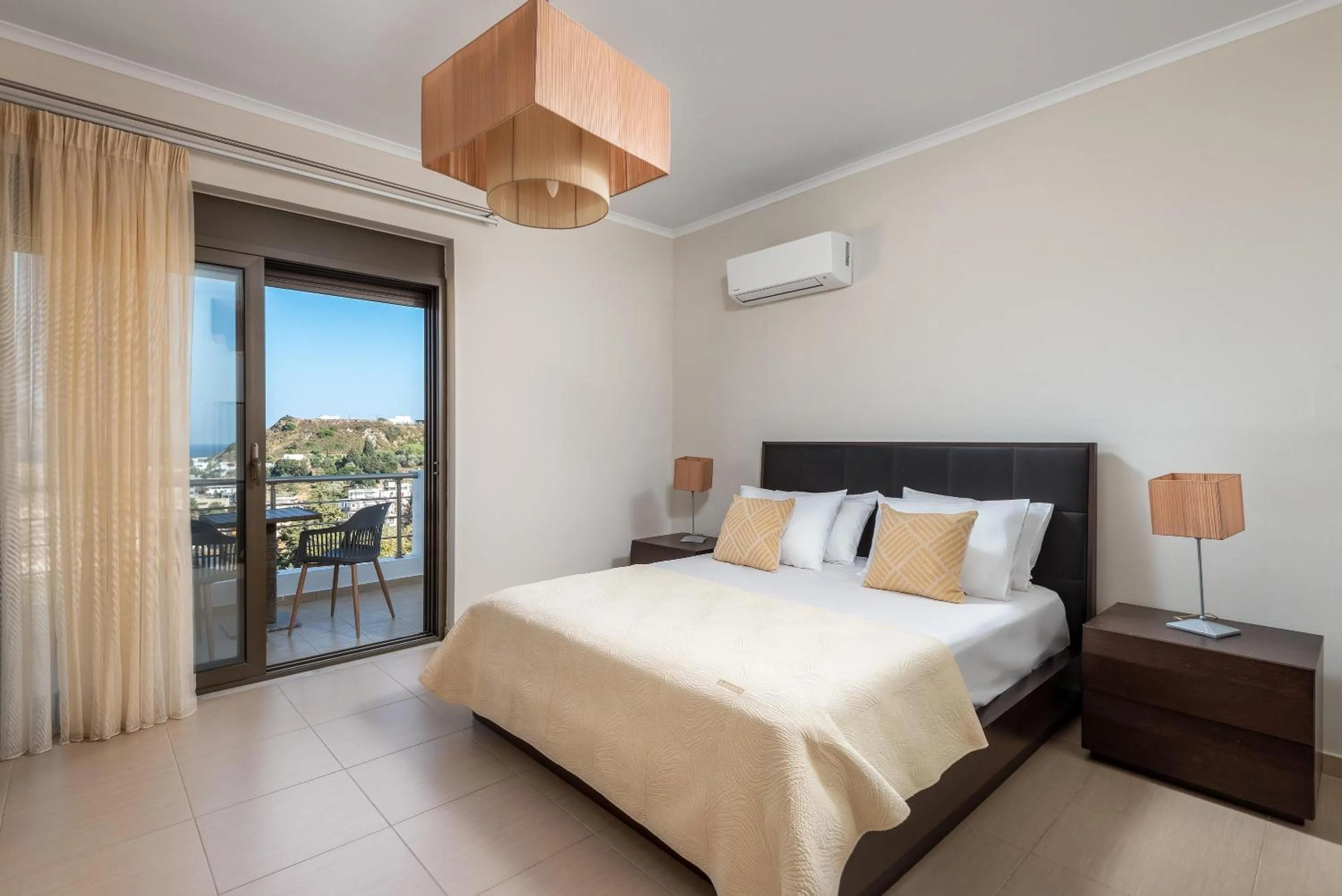 Bedroom, Bed in Acro Villa