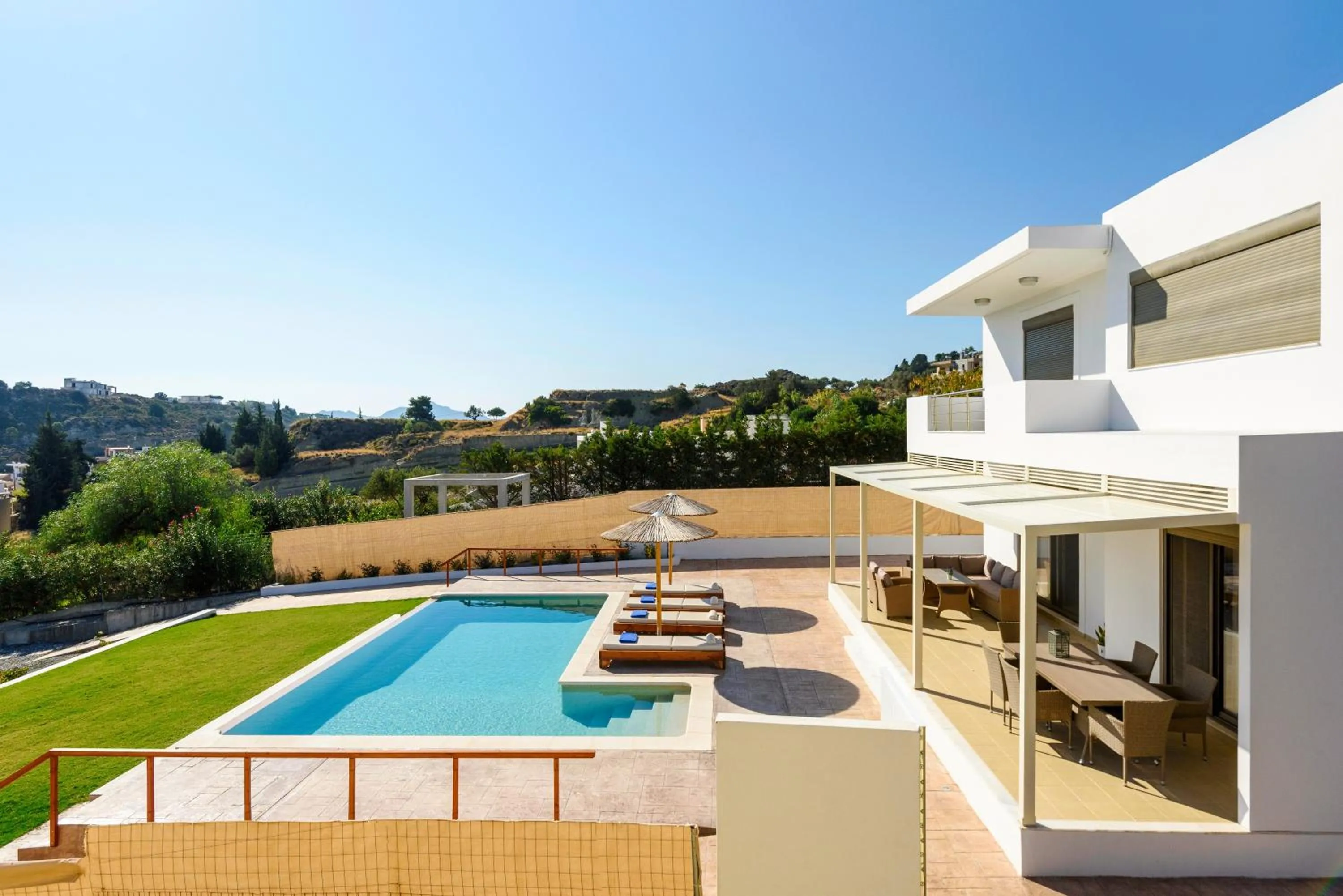 Swimming pool in Acro Villa