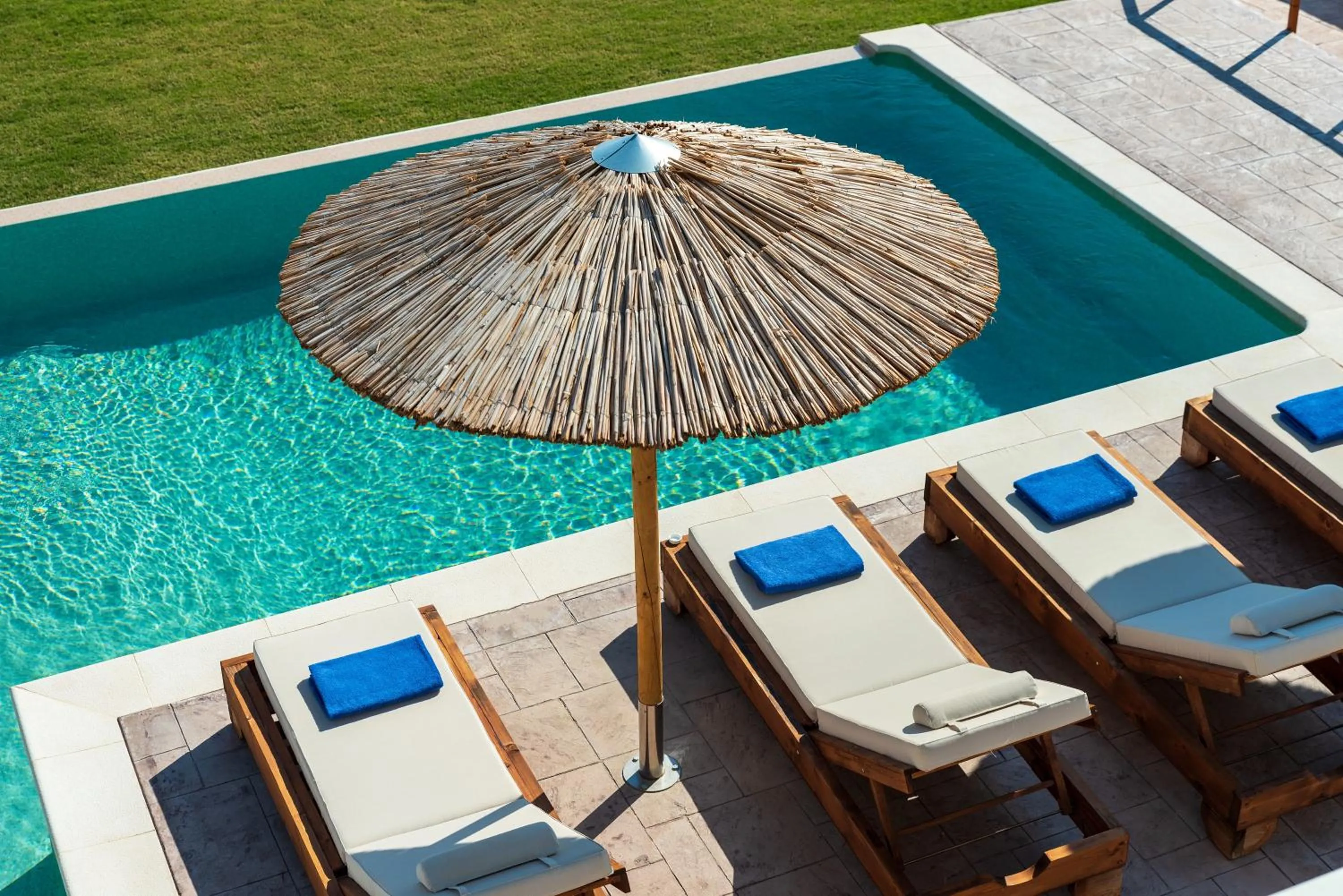 Swimming pool in Acro Villa