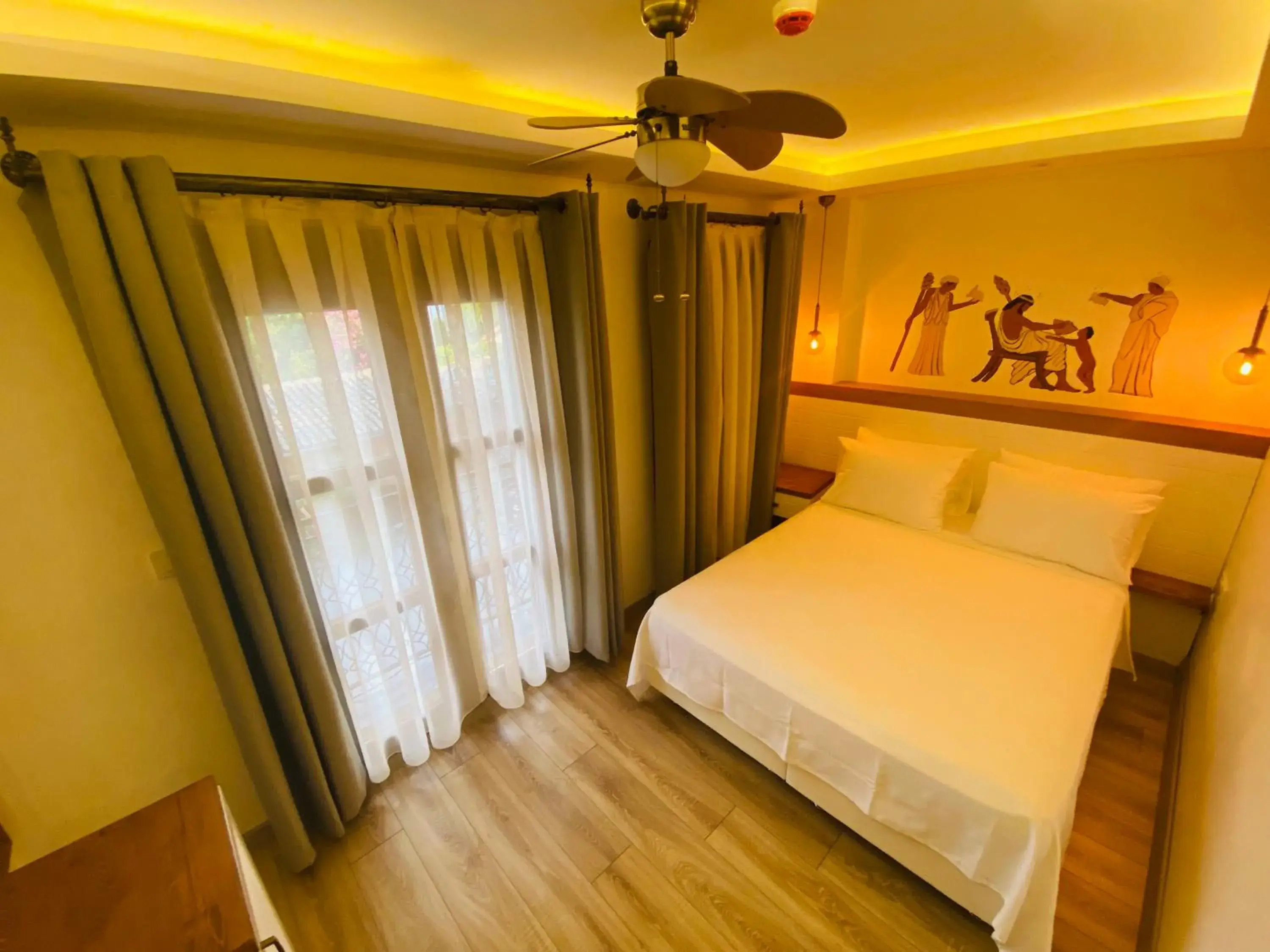 Budget Double Room in in Ephesus Hotel and Art Galery Budget Double Room in in Ephesus Hotel and Art Galery