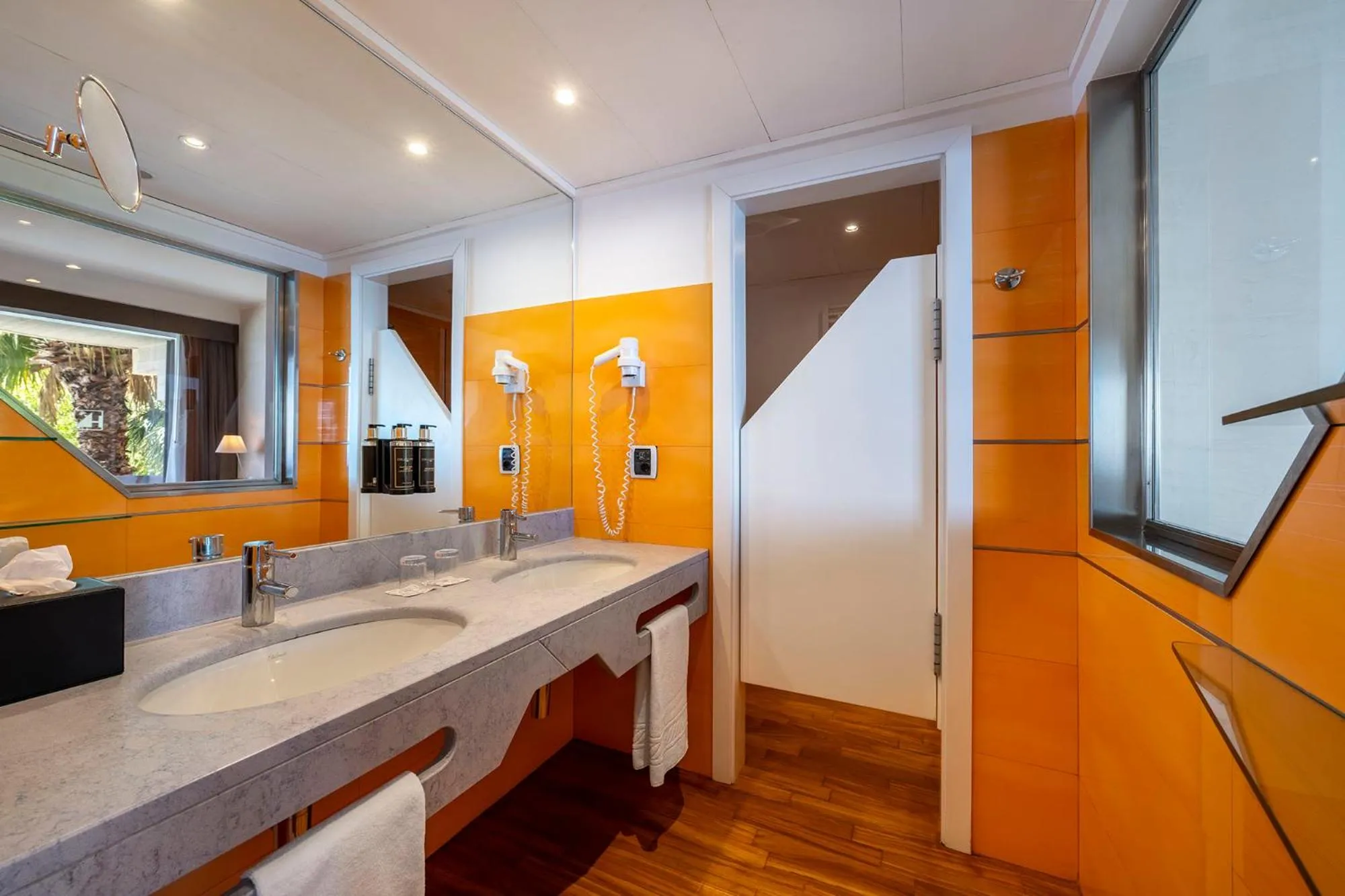 Bathroom in Eurostars Monte Tauro