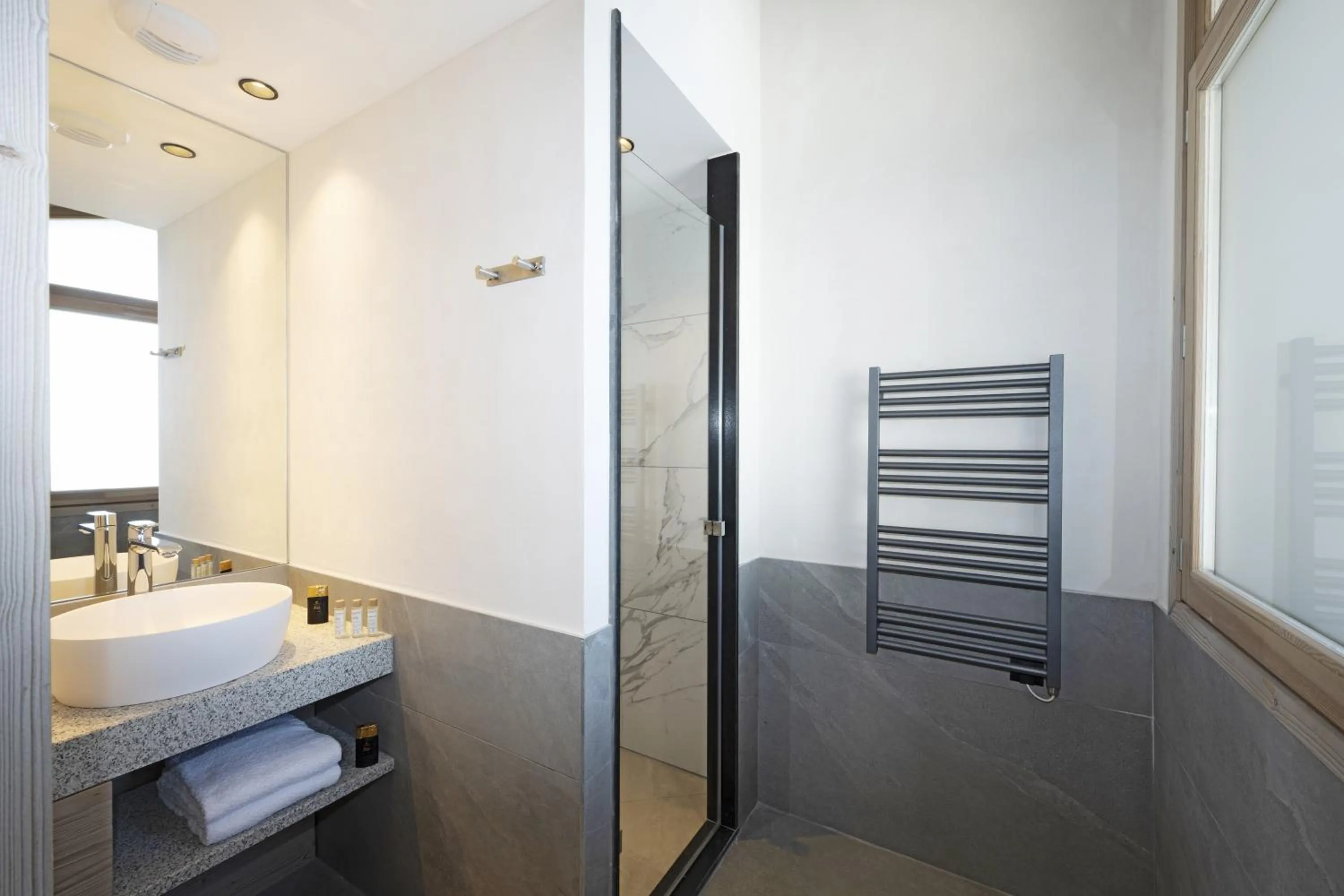 Shower in MGM Hôtels & Résidences - Résidence Chalets de Joy