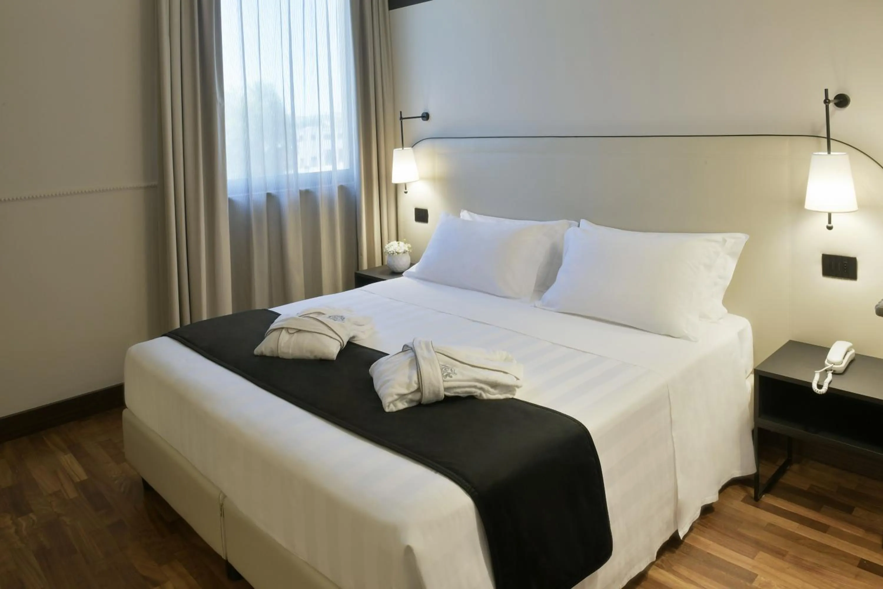 Bedroom, Bed in Hotel Torresi