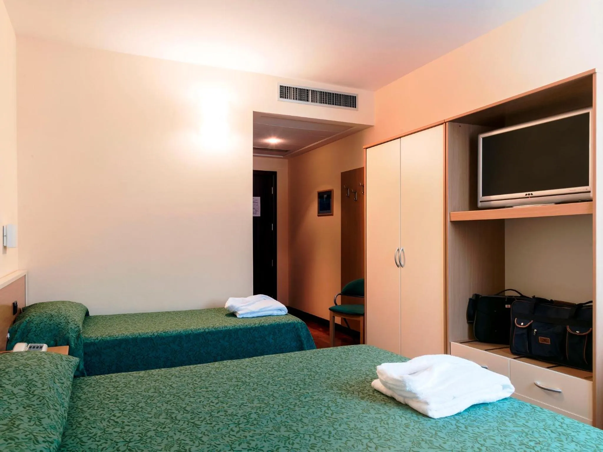 Photo of the whole room, Bed in Hotel Torresi