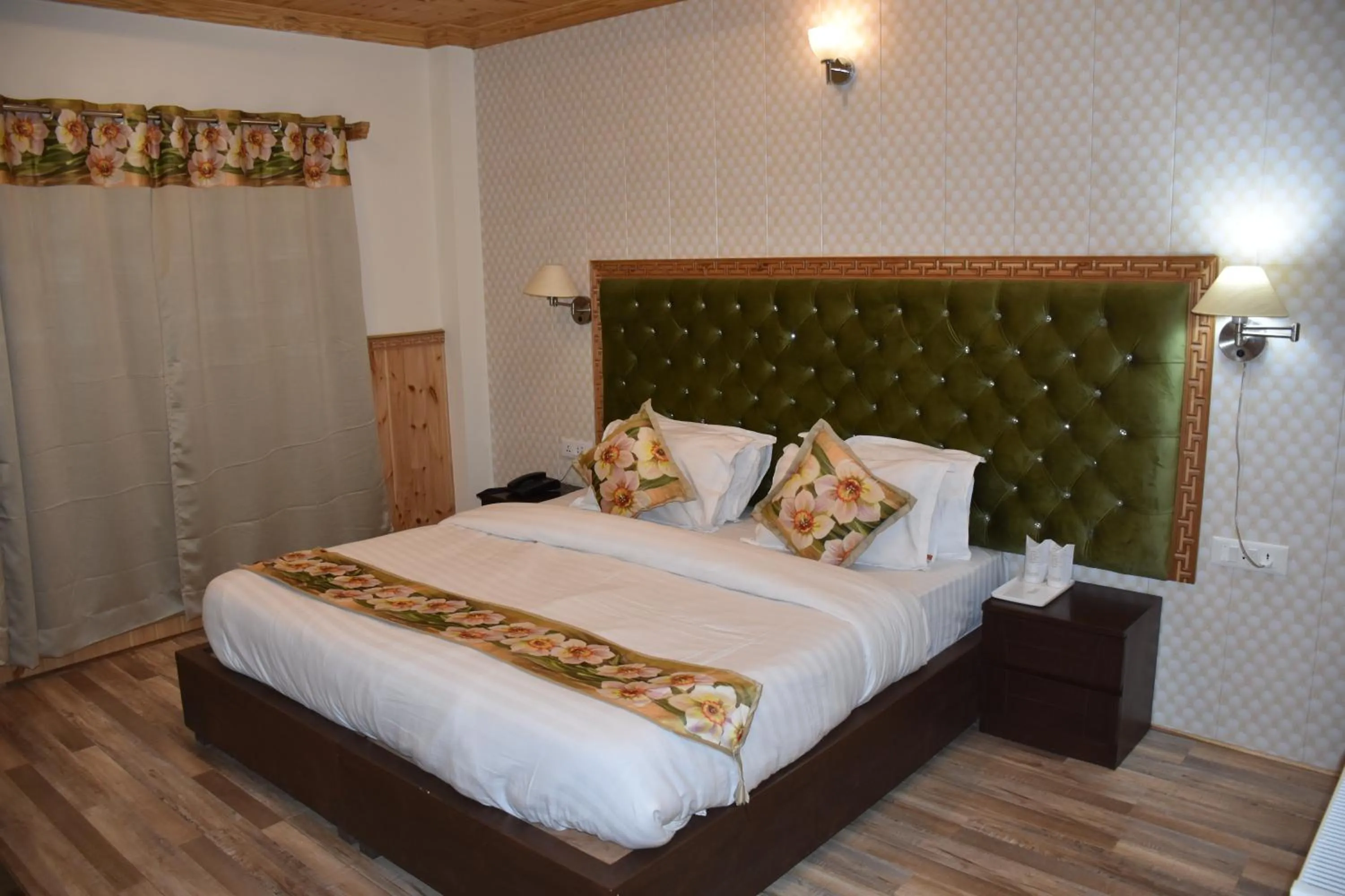 Bedroom in HOTEL CHANTSA