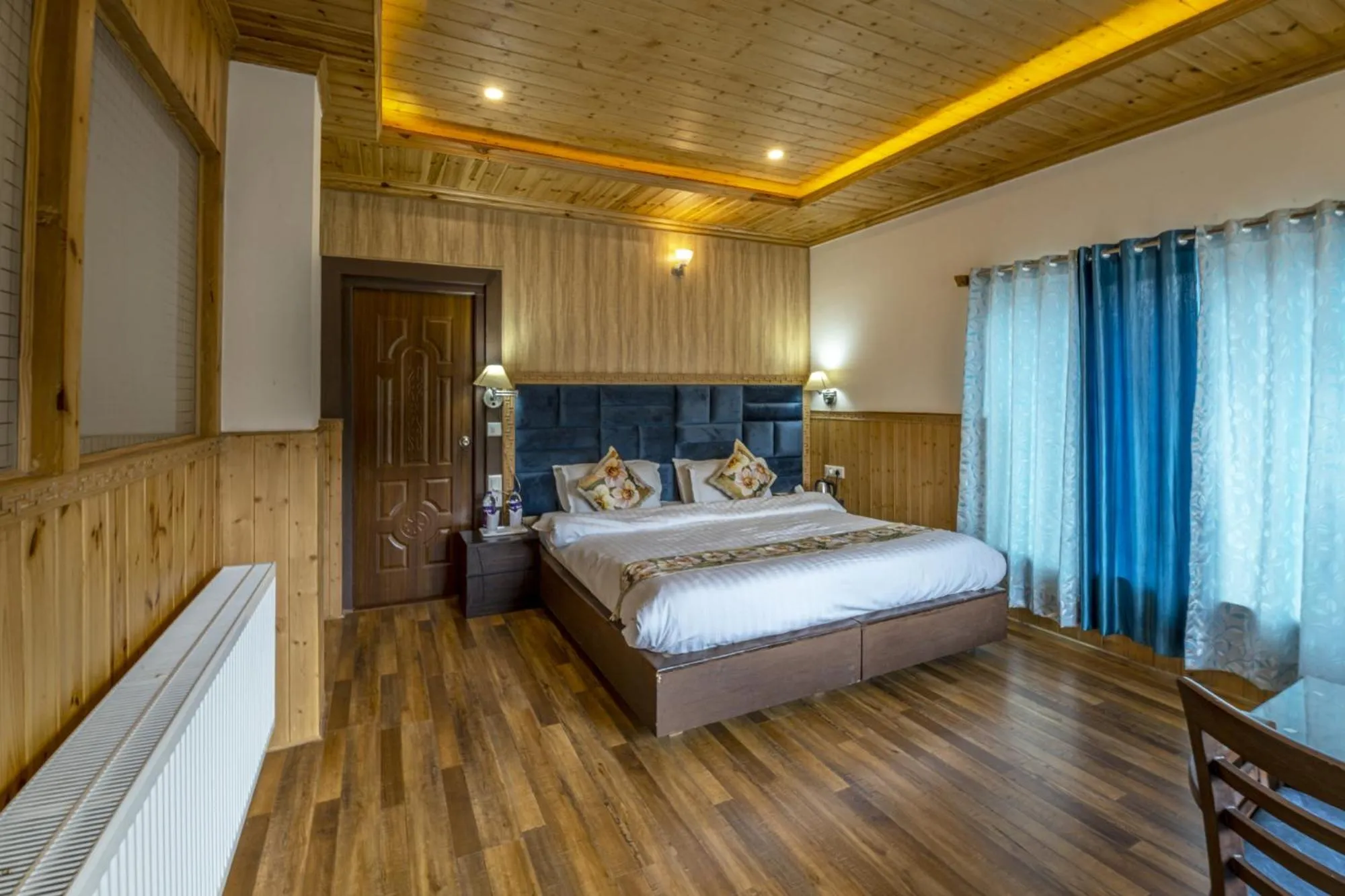 Bedroom in HOTEL CHANTSA