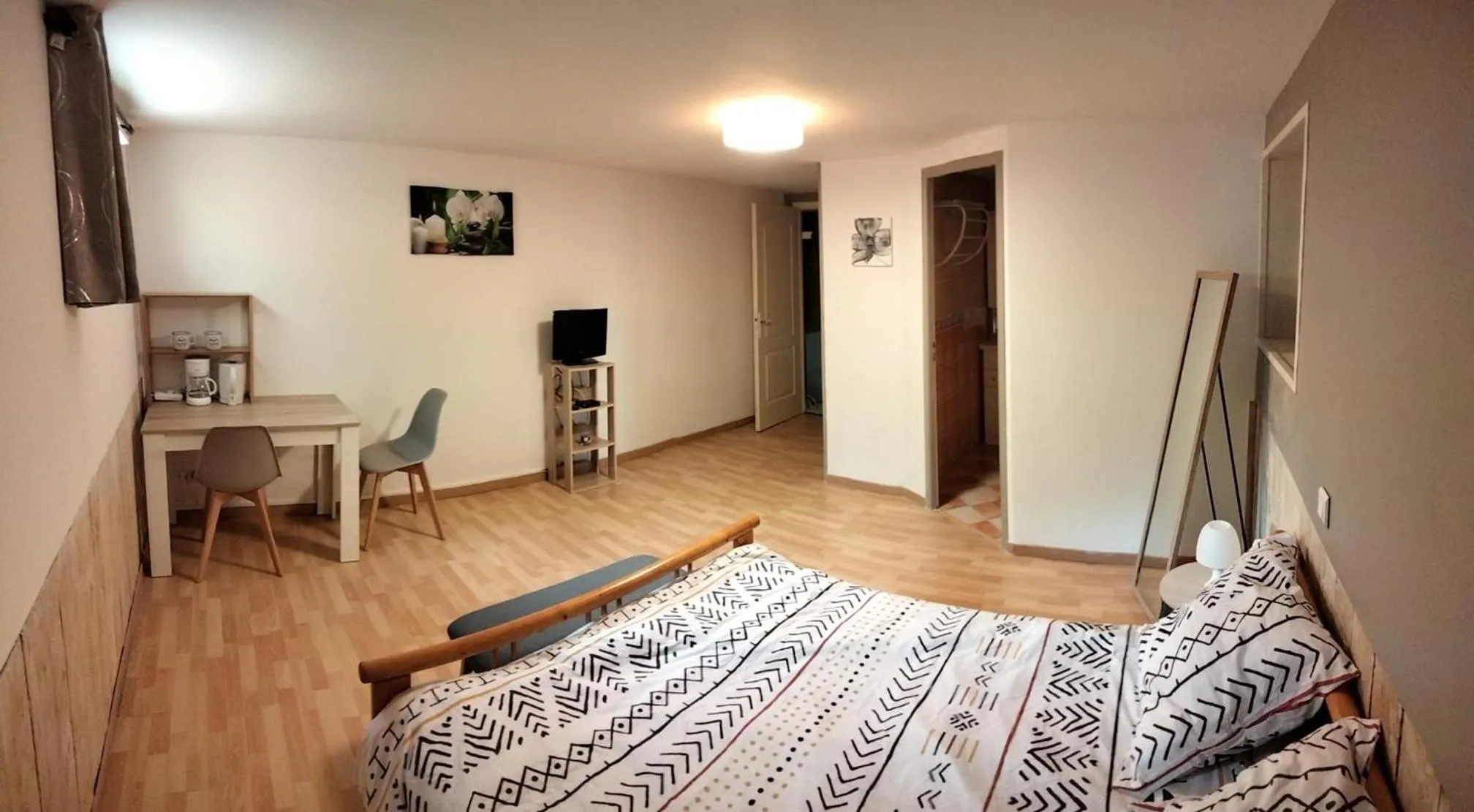 Bed in chez Angélique