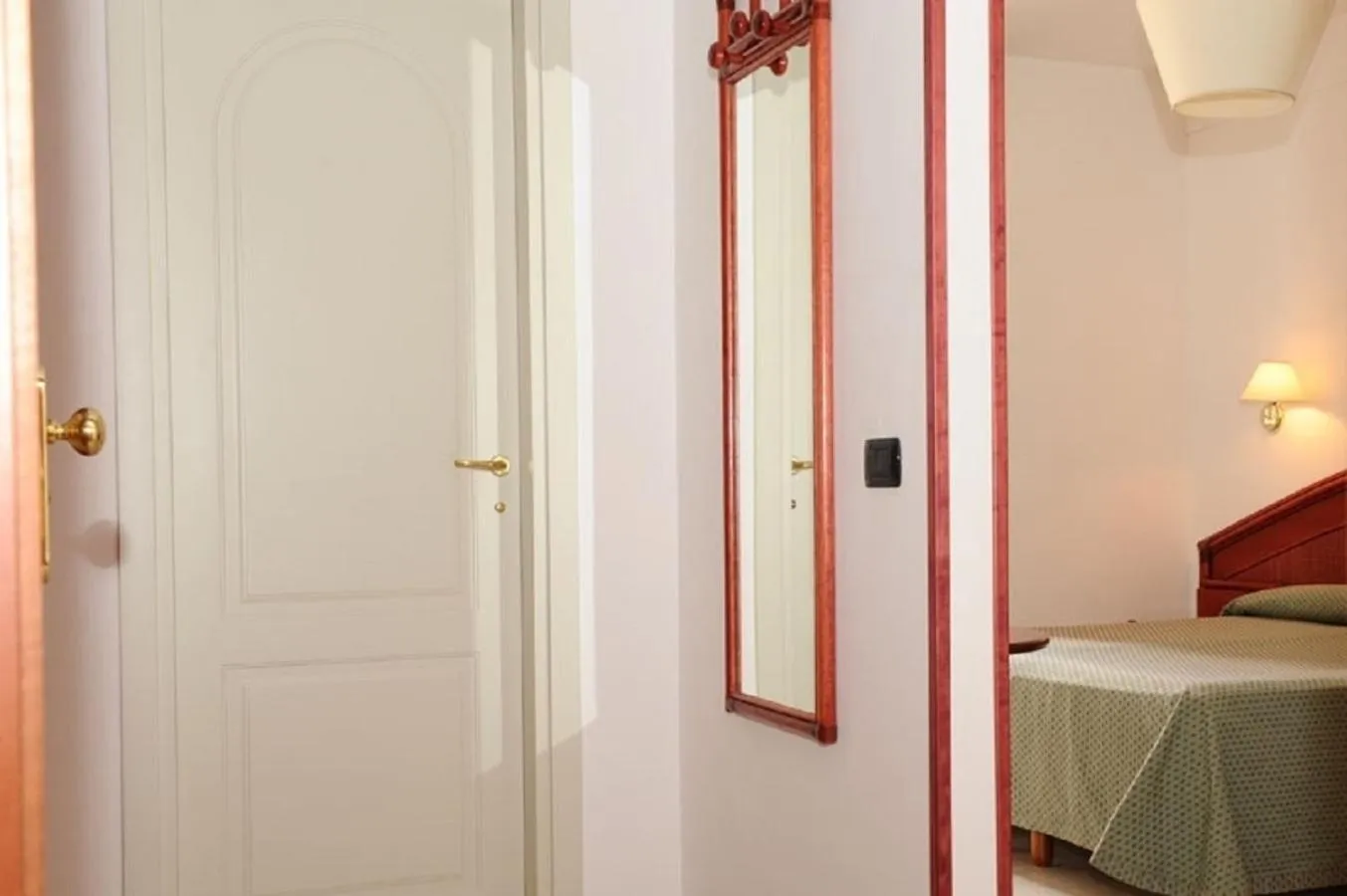 Bed in Hotel Villa Rosa