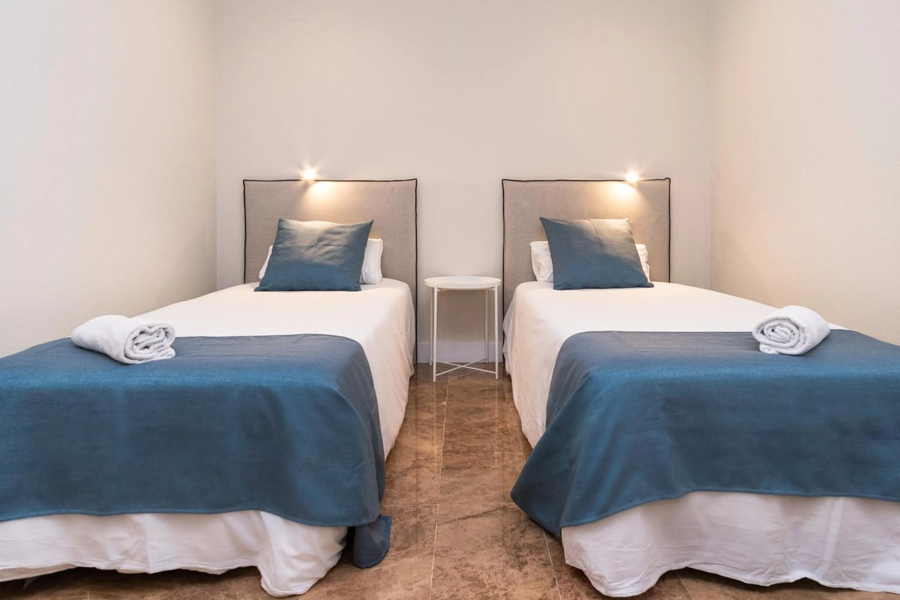 Bed in VTZ The Orus Factory Hotel - Parking Muy Económico