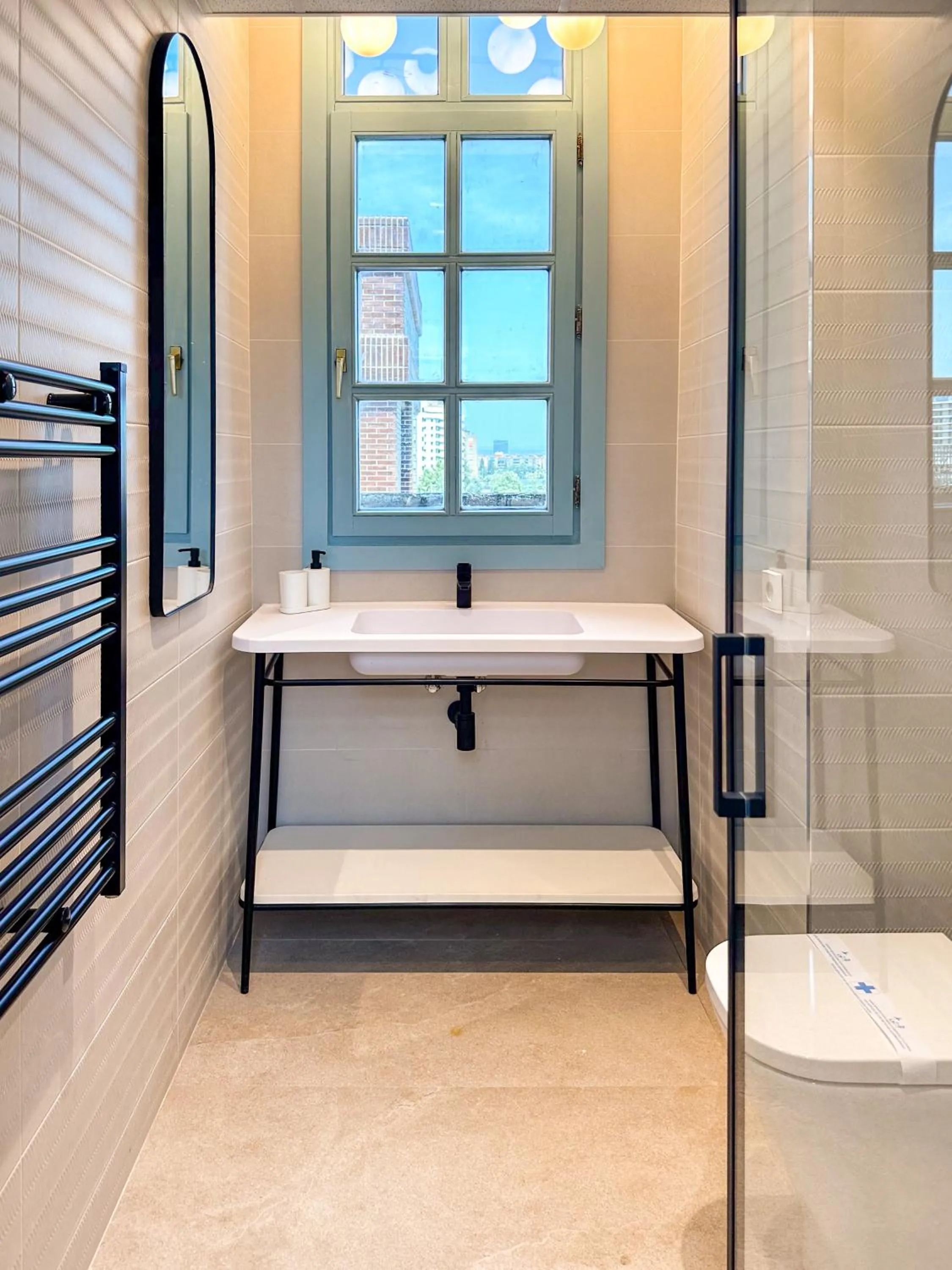 VTZ The Orus Factory Hotel - Parking Muy Económico