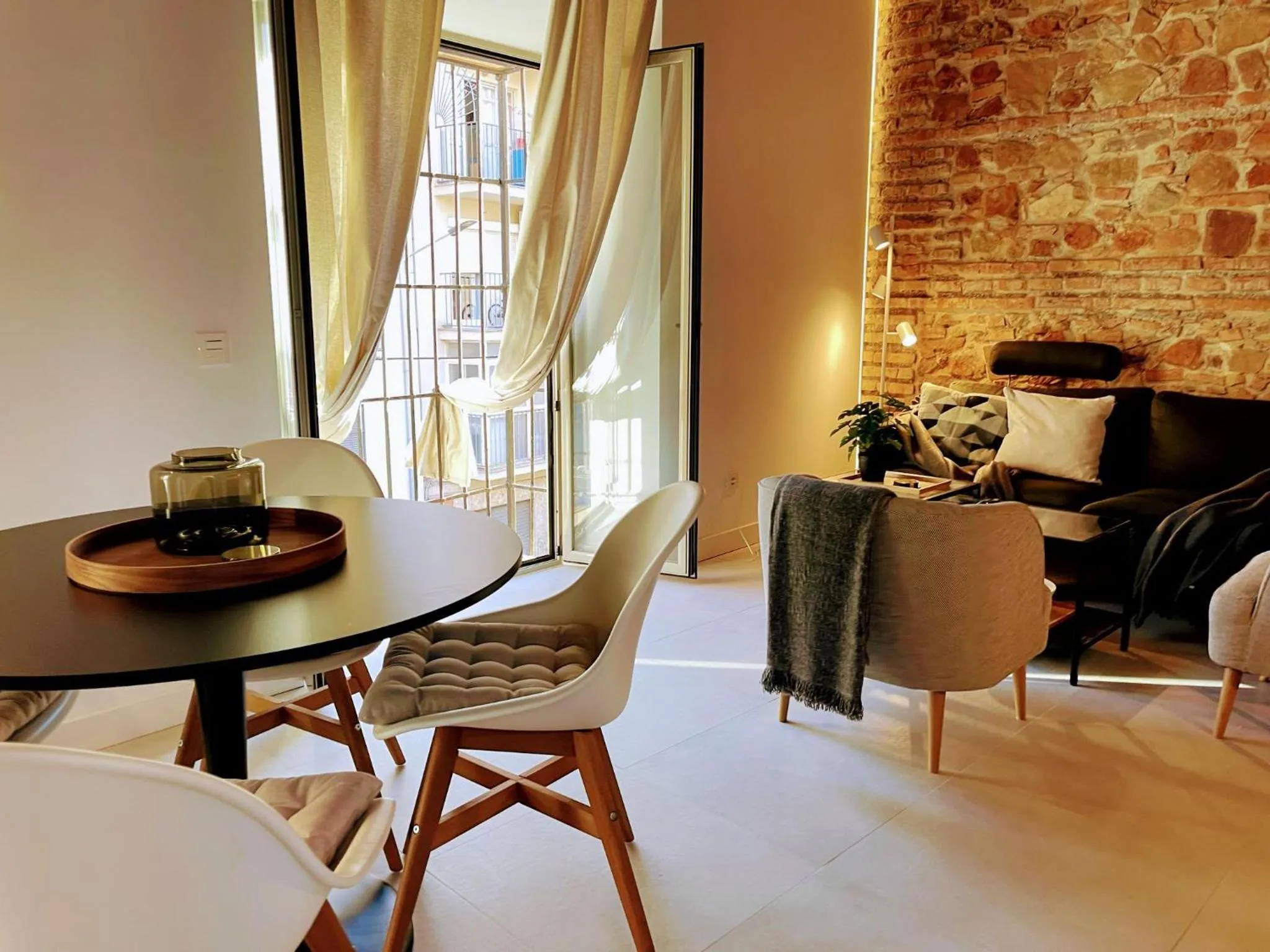 KEYWISE Nordic design Home city center 2 rooms 2 bath and terrace