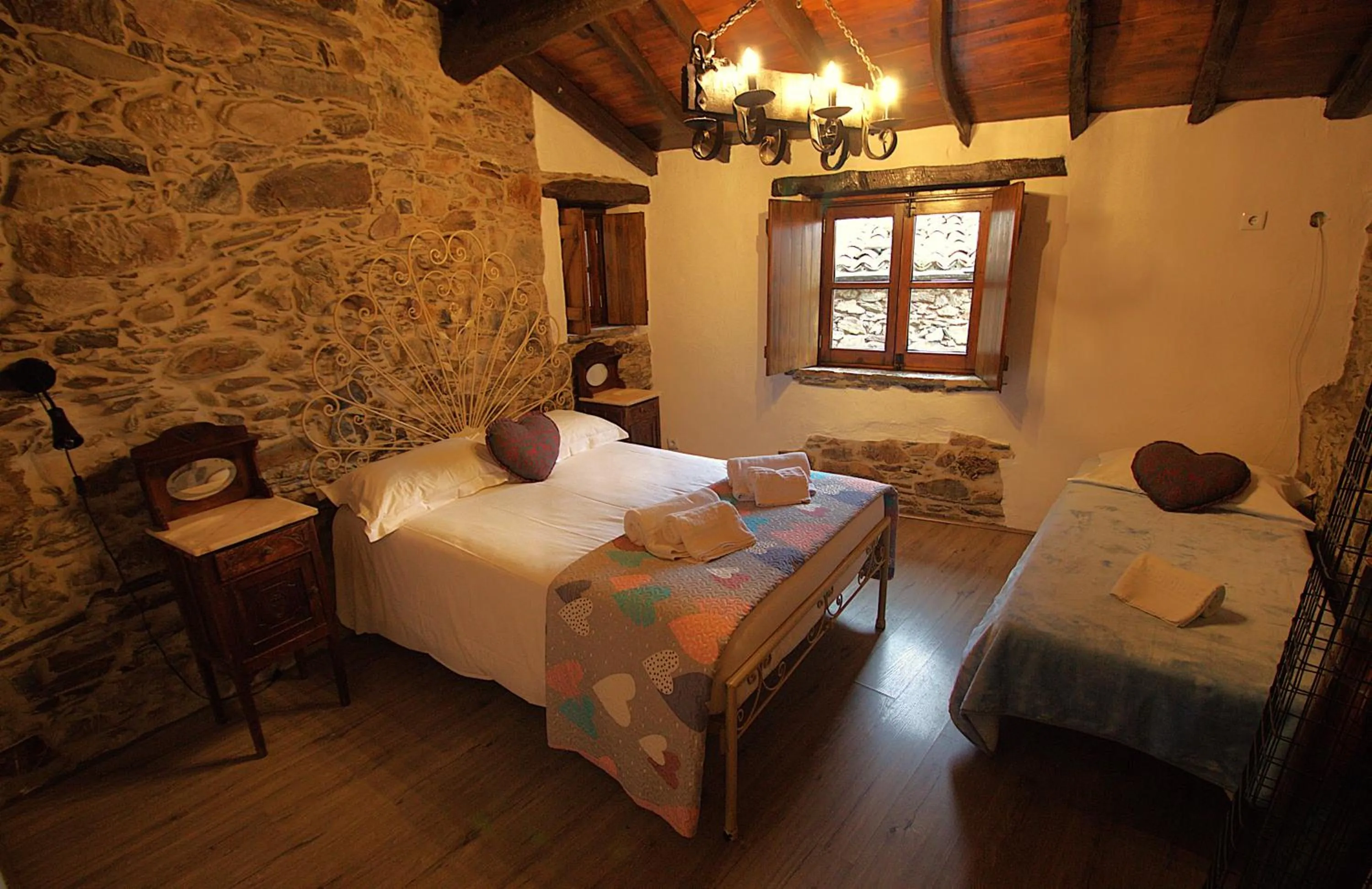 Bed in Talasnal Montanhas de Amor