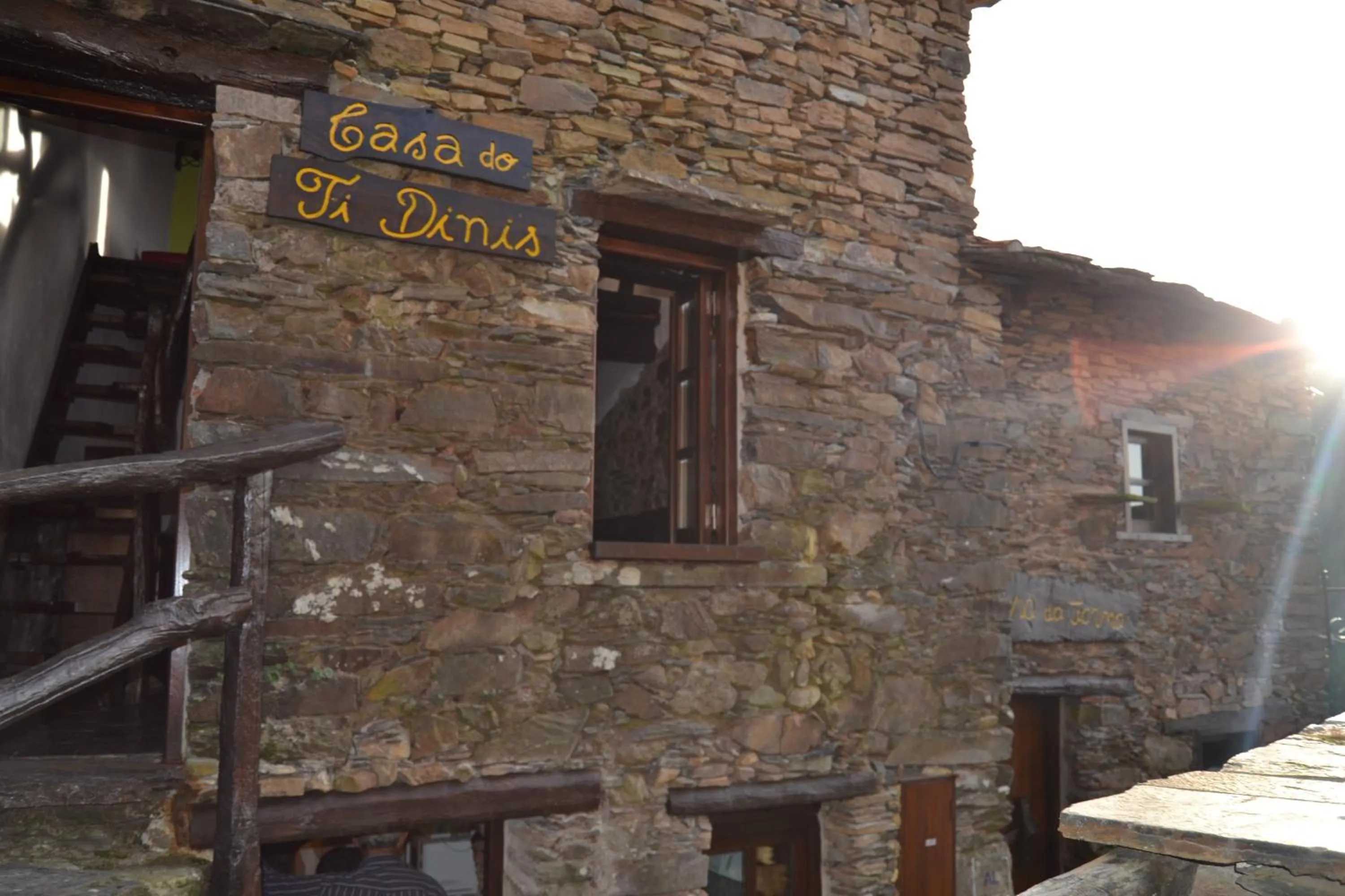 Facade/entrance in Talasnal Montanhas de Amor
