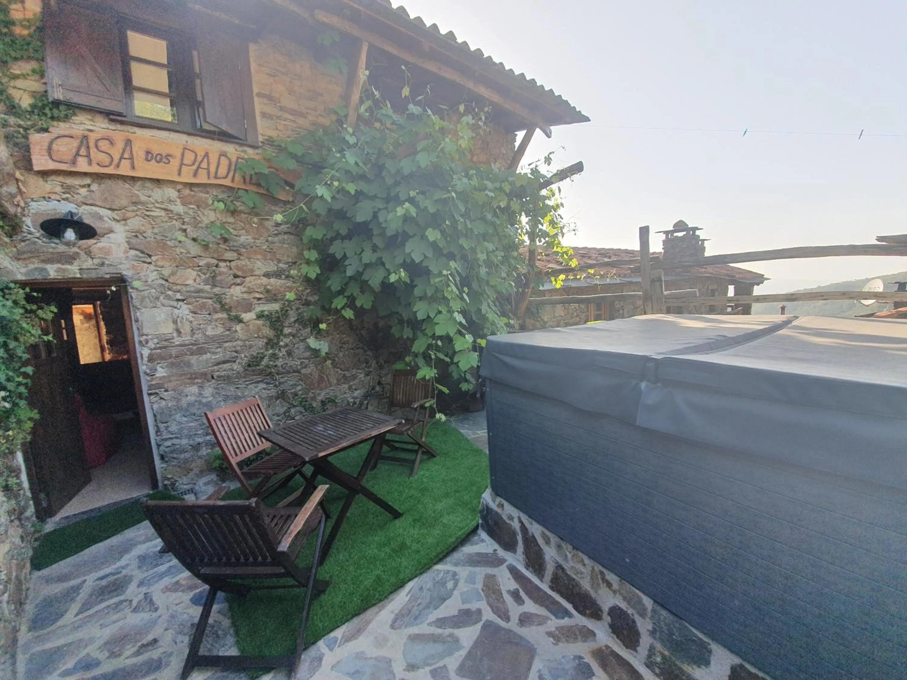BBQ facilities in Talasnal Montanhas de Amor