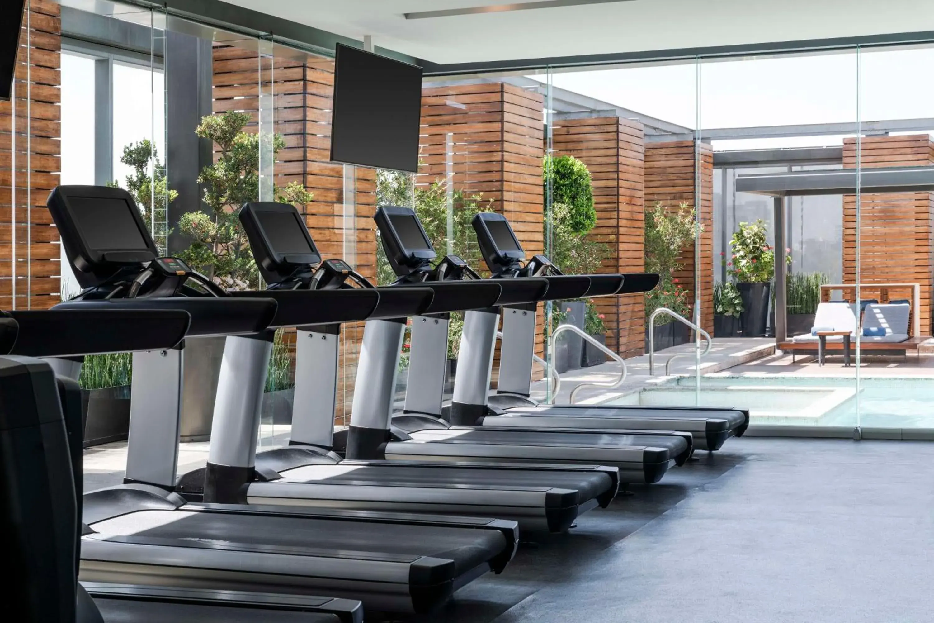Fitness centre/facilities in Hilton Mexico City Santa Fe Fitness centre/facilities in Hilton Mexico City Santa Fe
