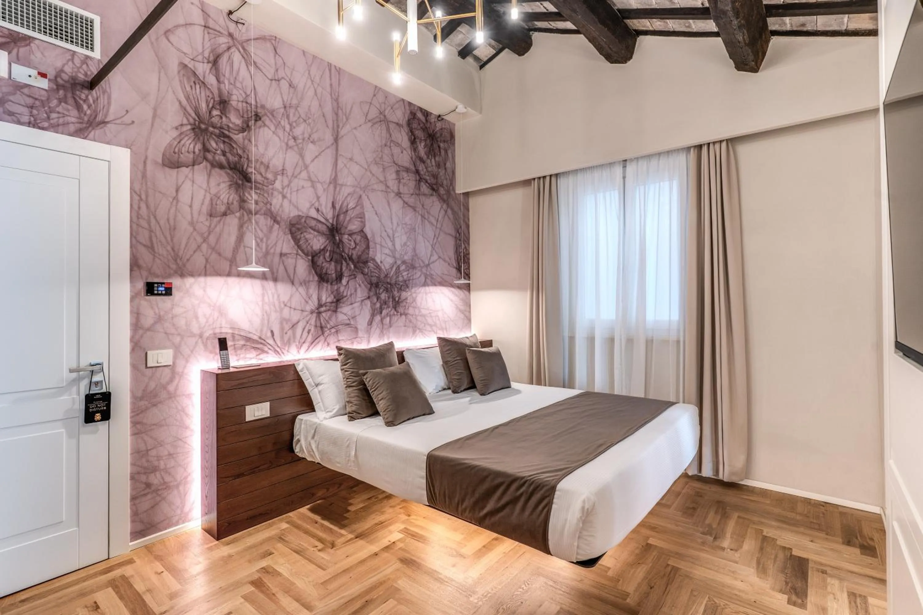 Photo of the whole room, Bed in Albergo Abruzzi