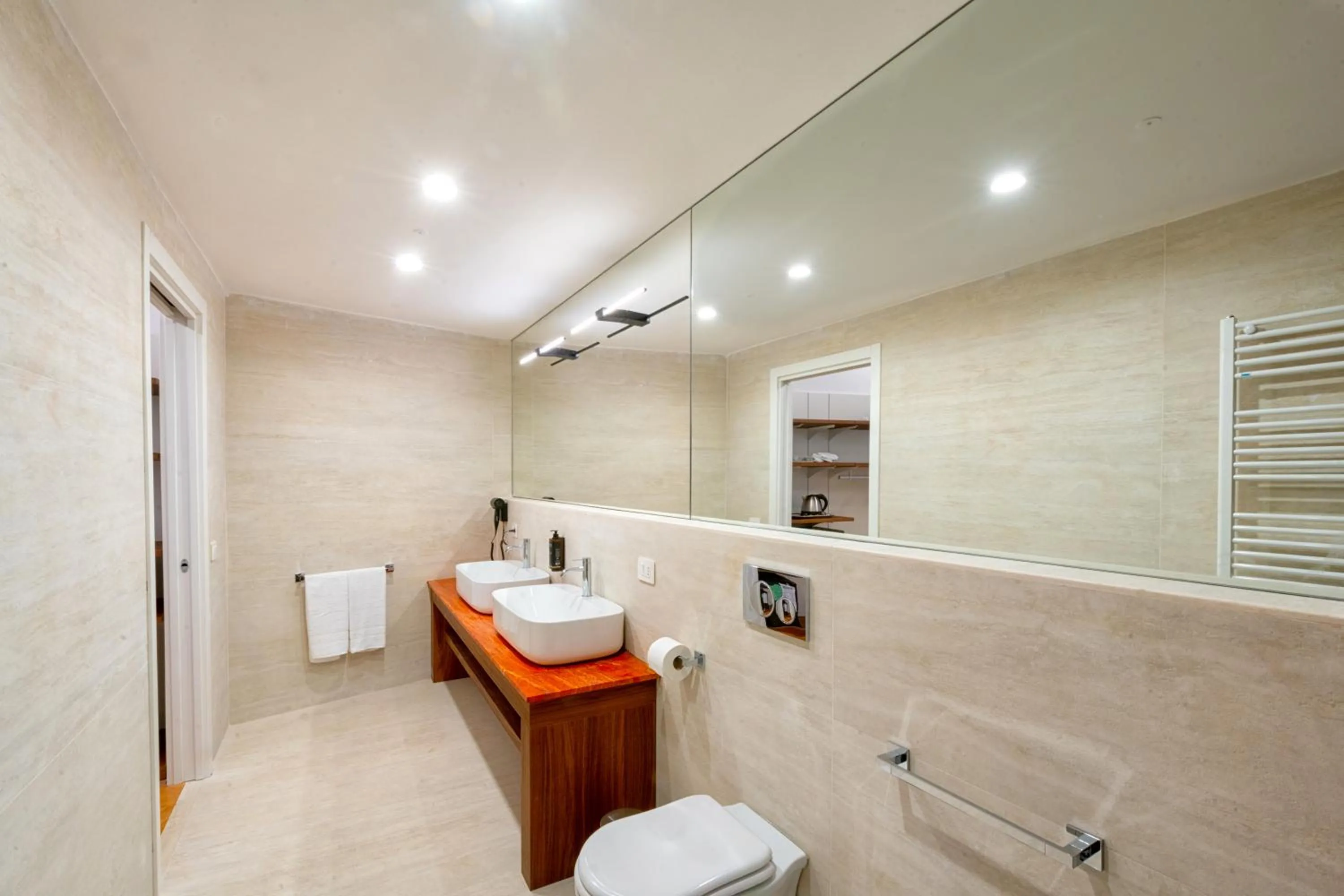 Toilet in Albergo Abruzzi