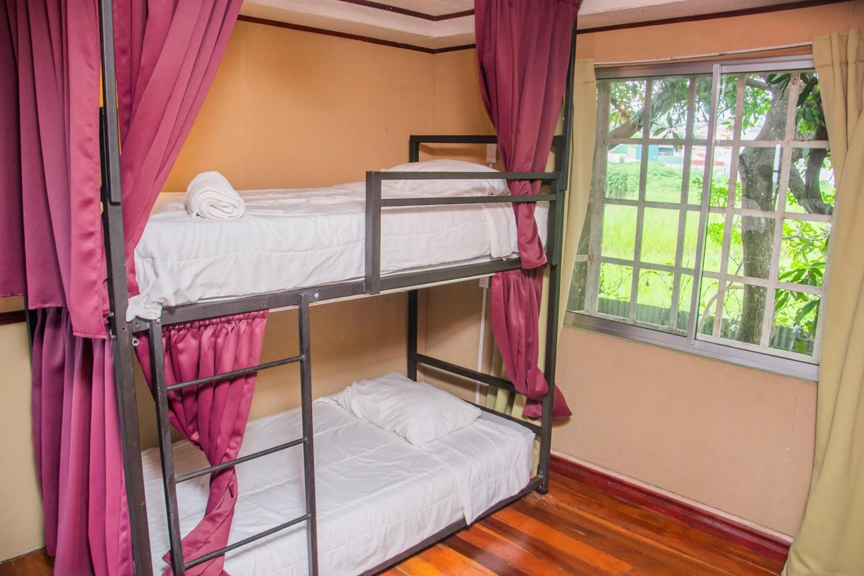 Bed in Gardens House, Airport Juan Santamaría, Alajuela, San José