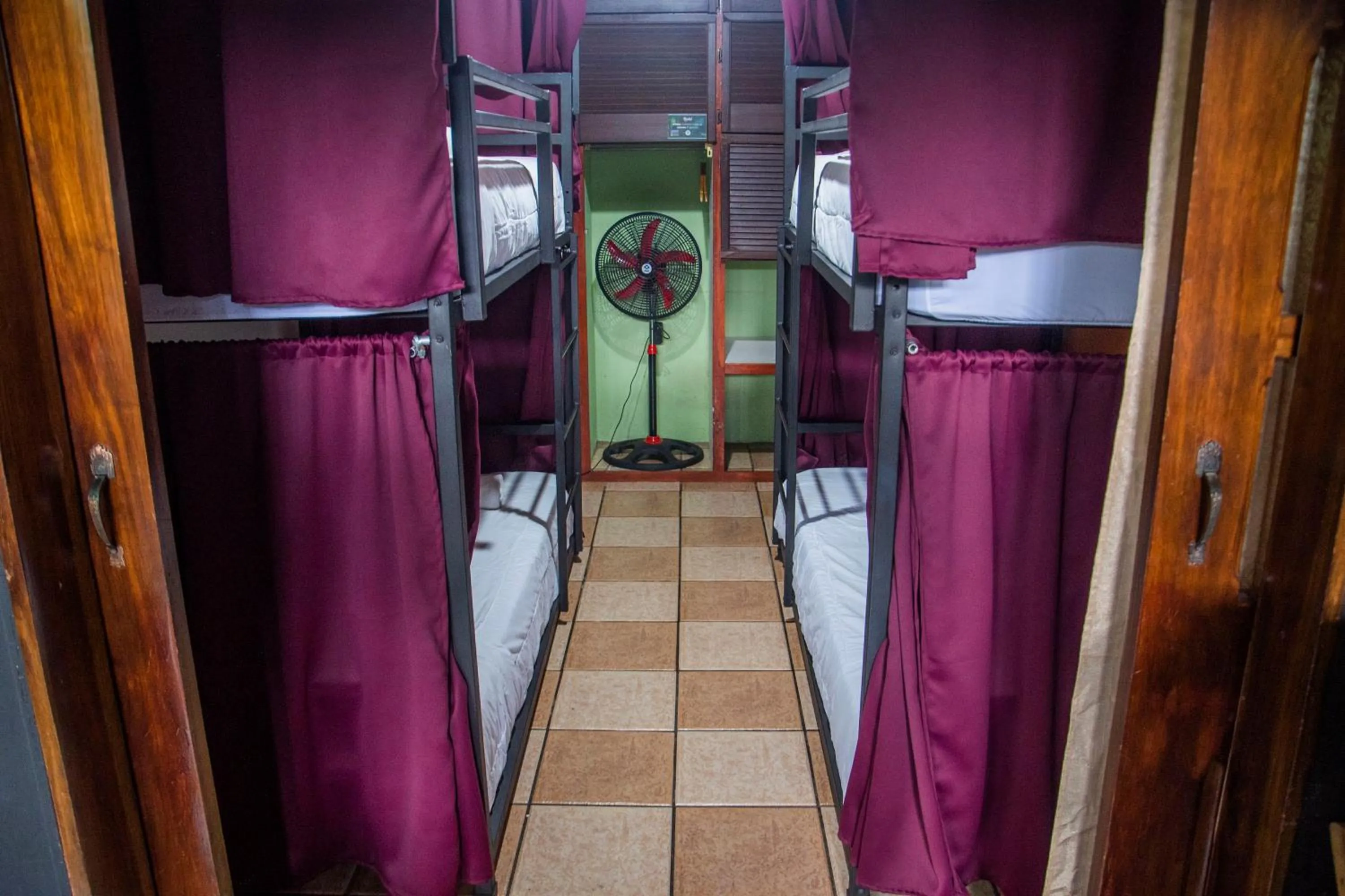 bunk bed in Gardens House, Airport Juan Santamaría, Alajuela, San José